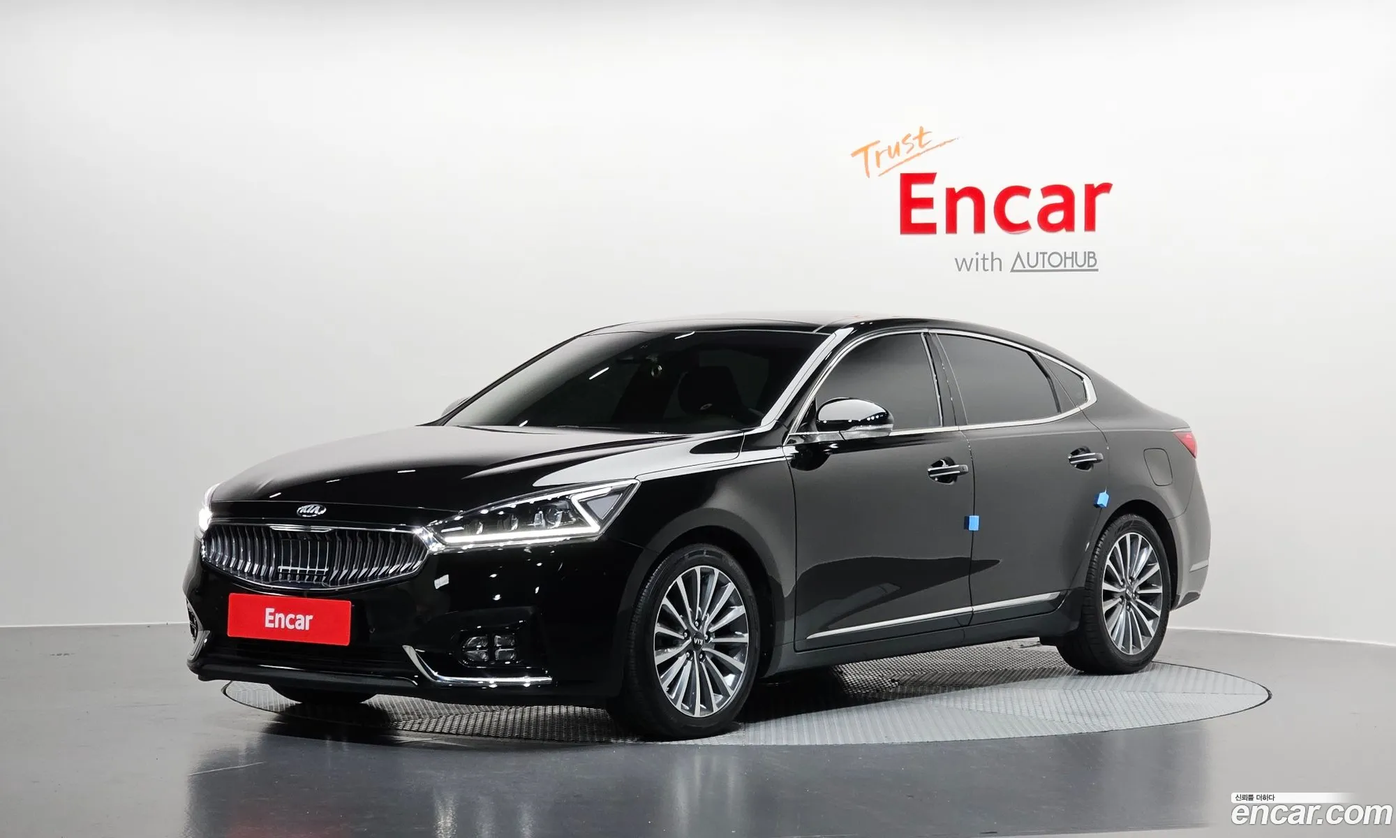 Kia K7 2019 — 17