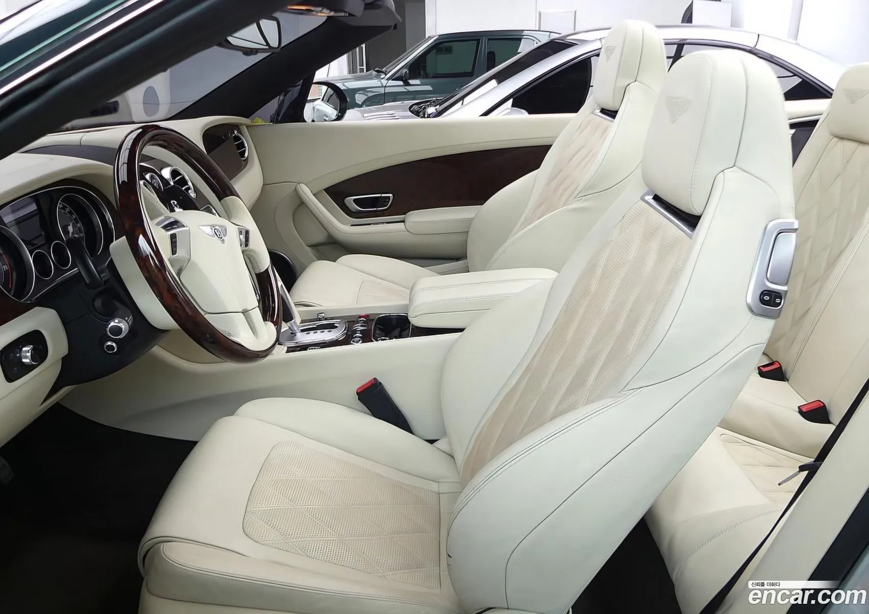 Bentley Continental GT 2012 — 15