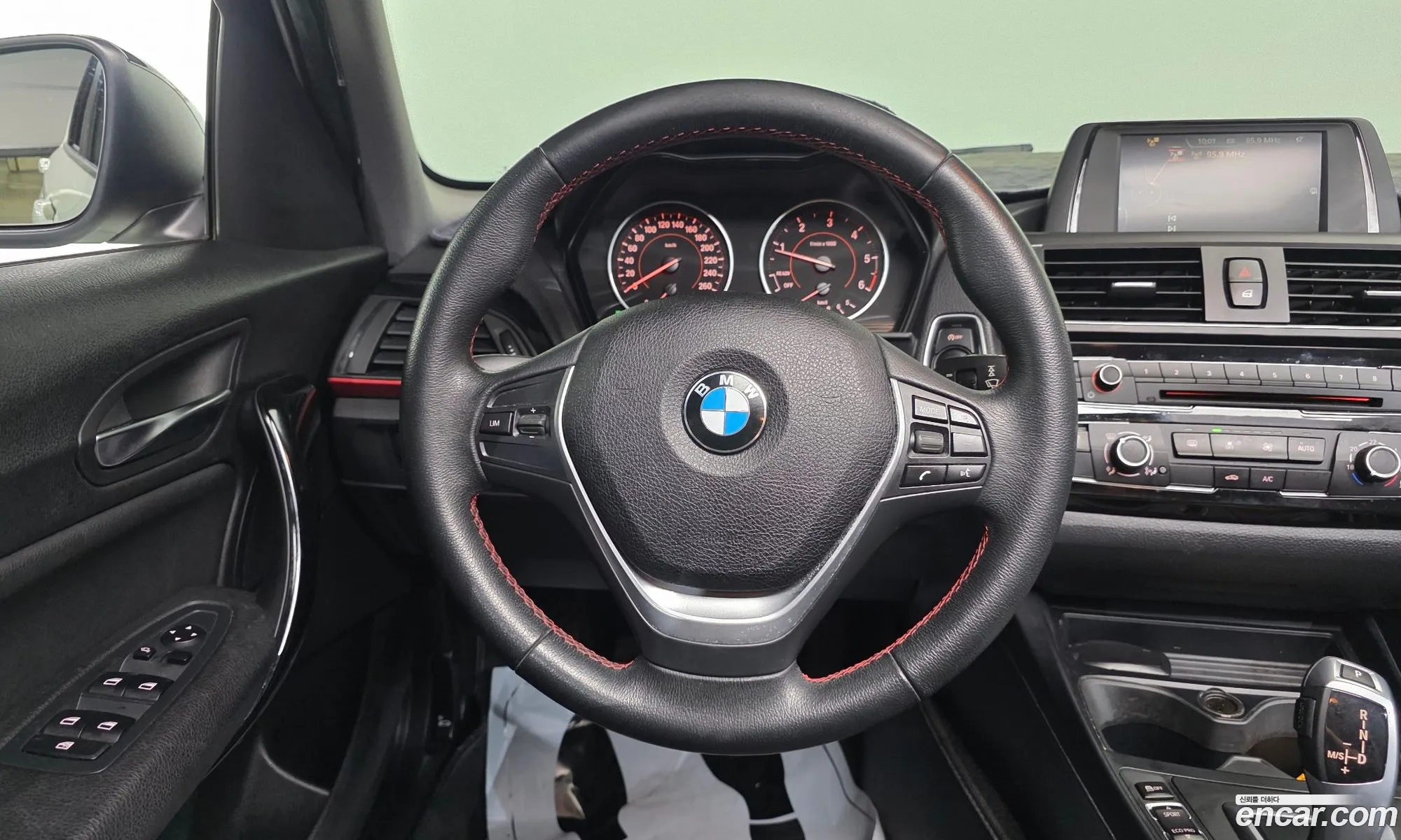 BMW 1 Series 2016 — 11
