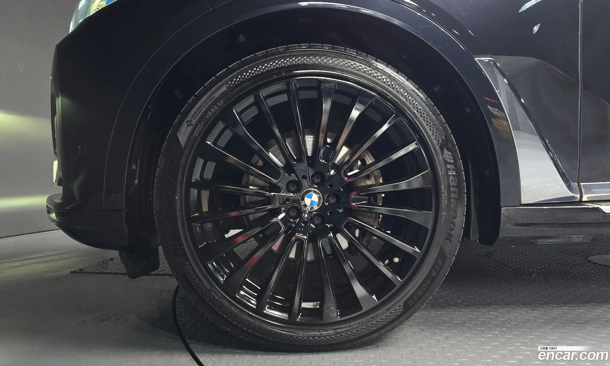 BMW X7 2019 WBACW8103KLS17551 — 21