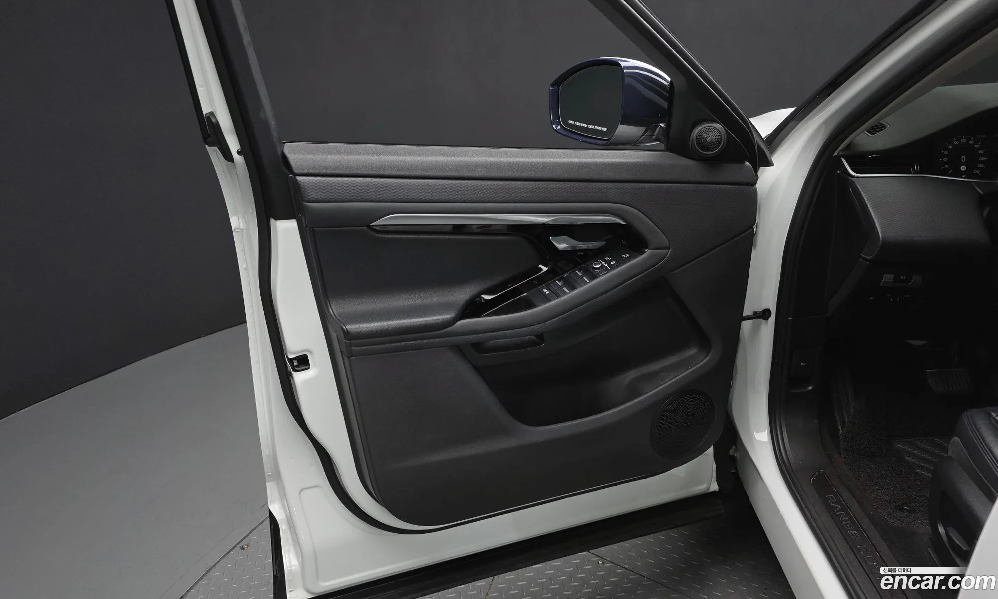 Land Rover Range Rover Evoque 2020 — 12
