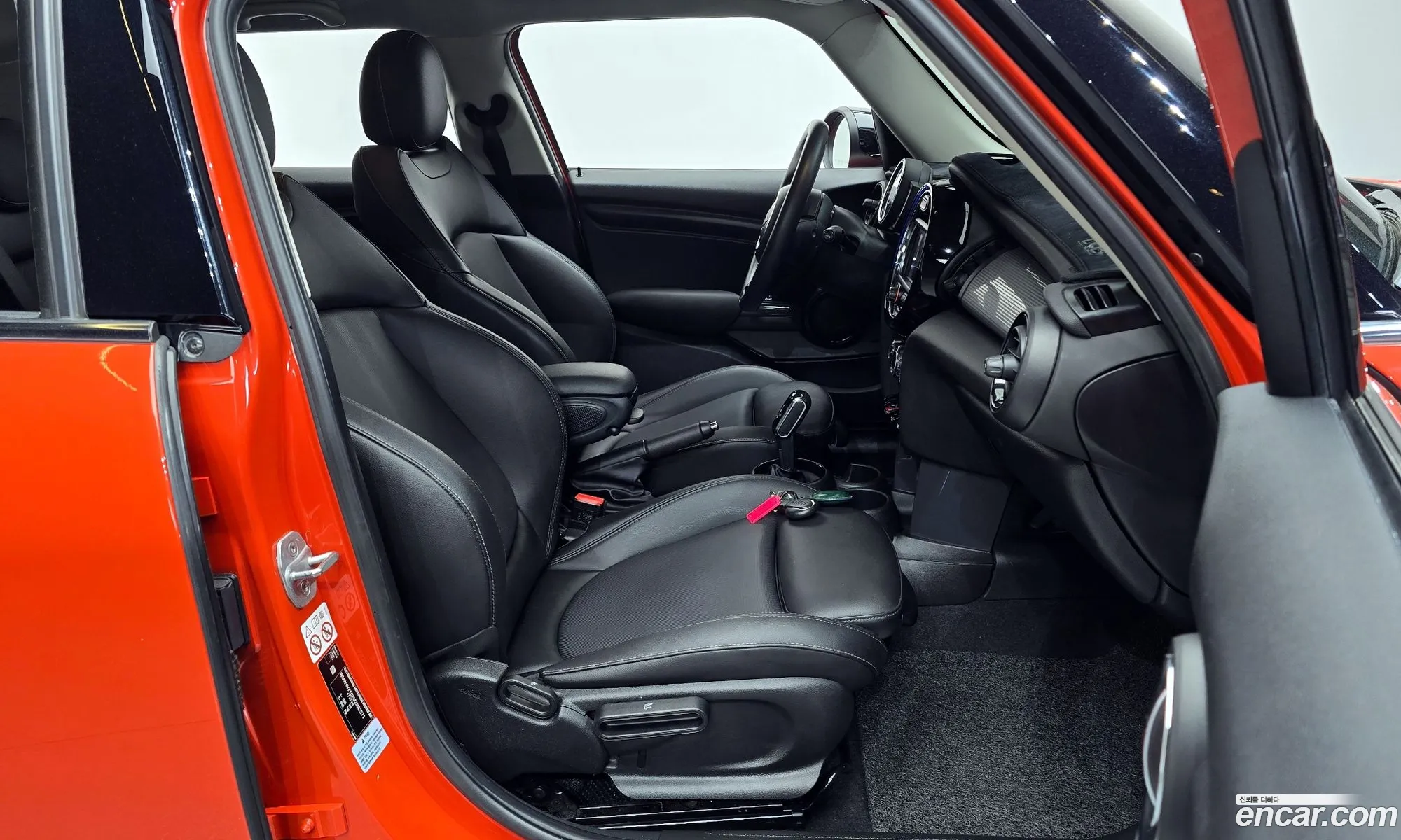 Mini Cooper 2021 WMWXV7102M2N42571 — 7