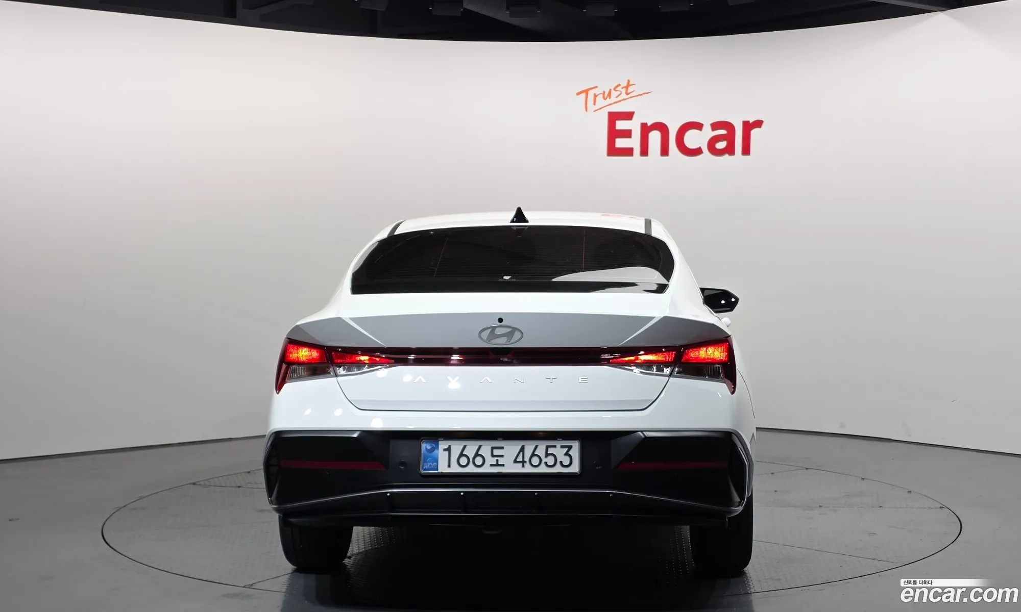 Hyundai Elantra 2025 — 6