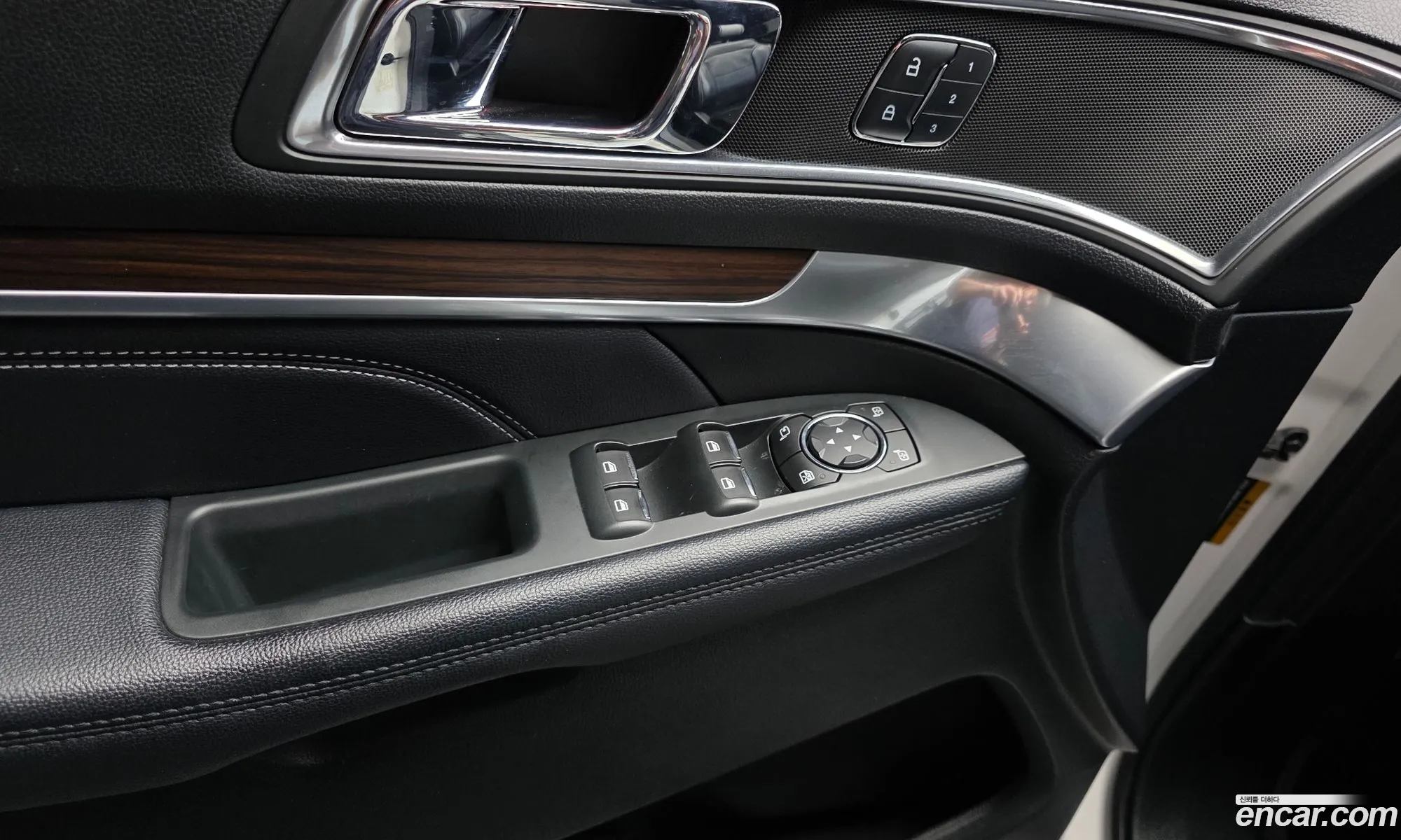 Ford Explorer 2018 — 14
