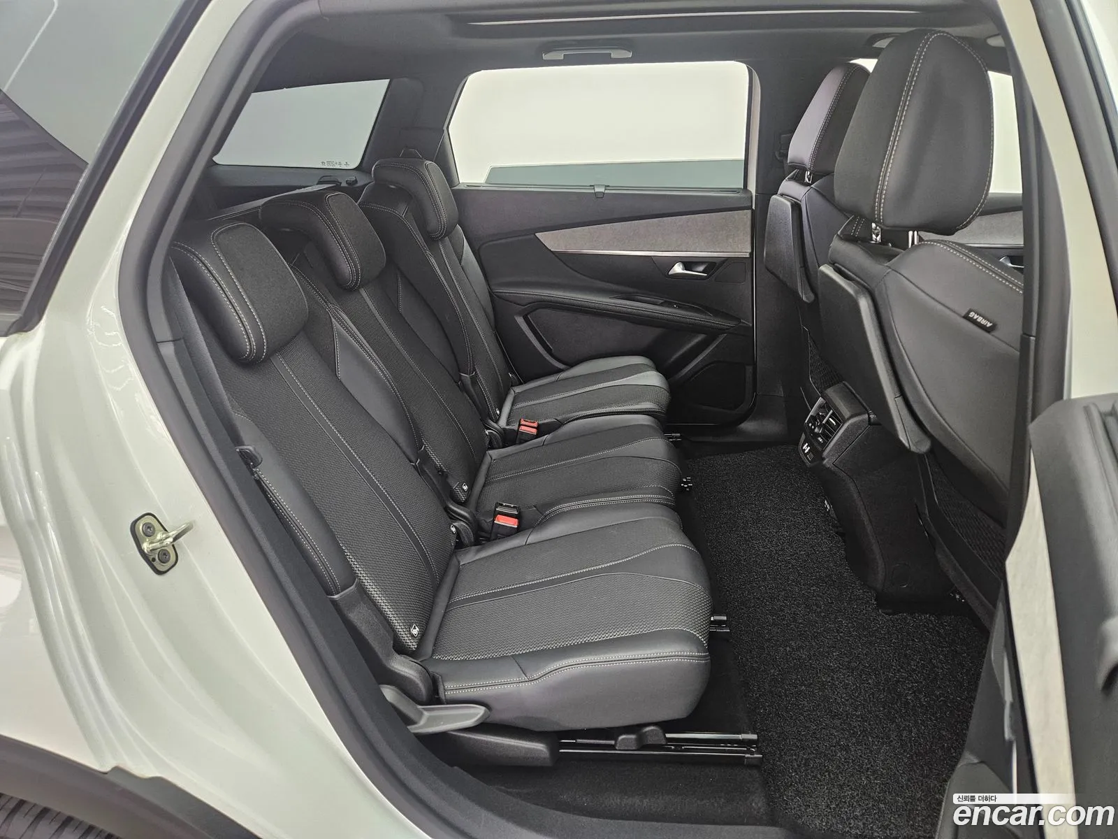 Peugeot 5008 2022 — 11