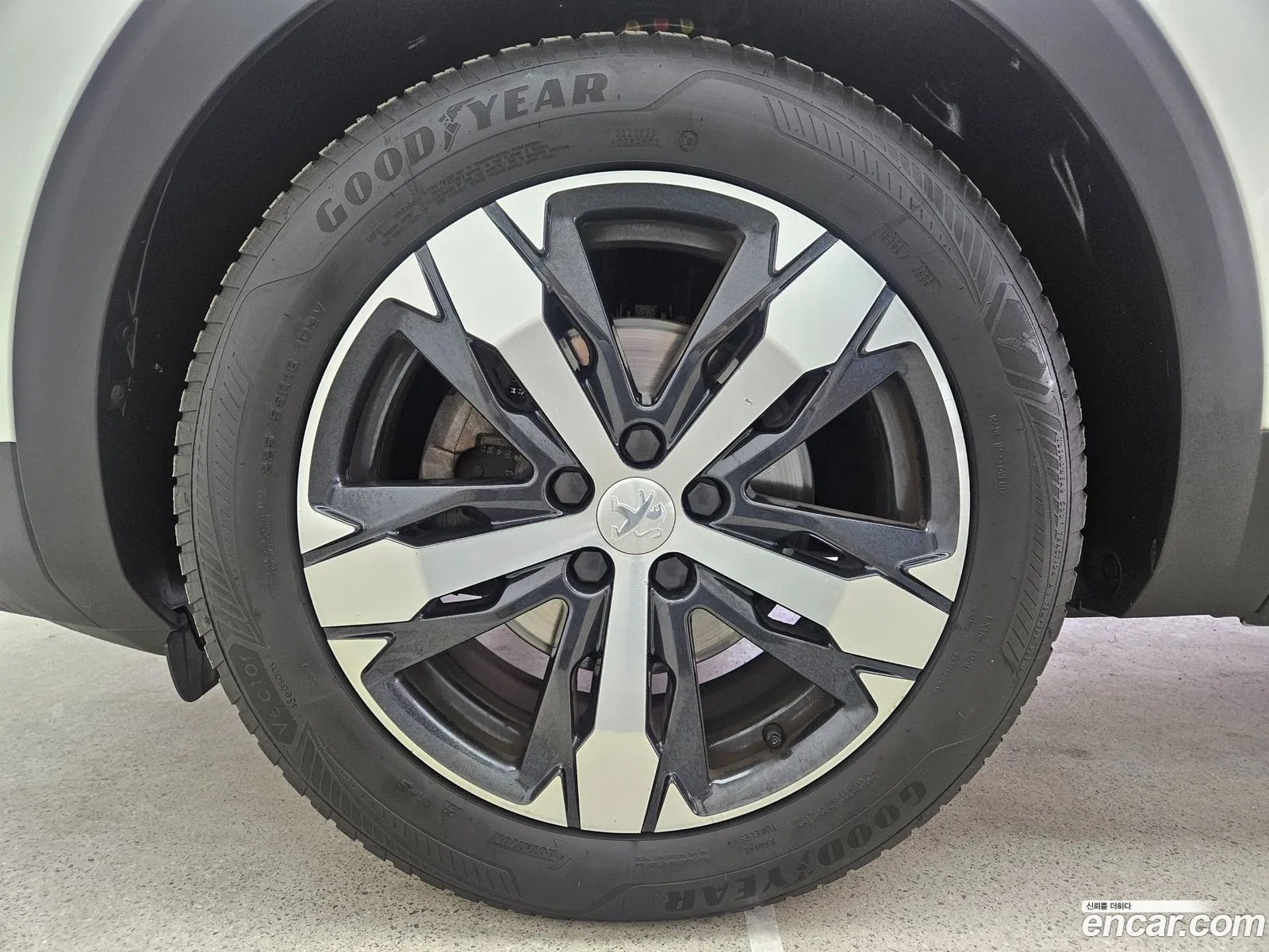 Peugeot 5008 2022 — 8