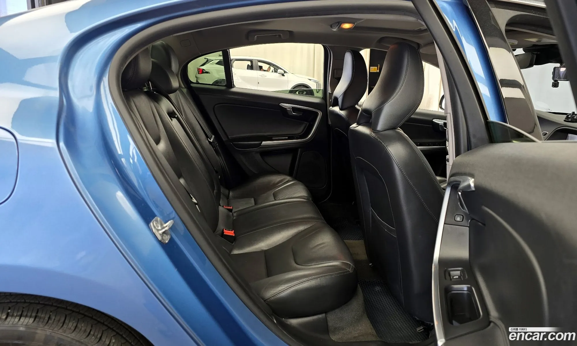 Volvo S60 2015 YV1FS84BBF2358350 — 7