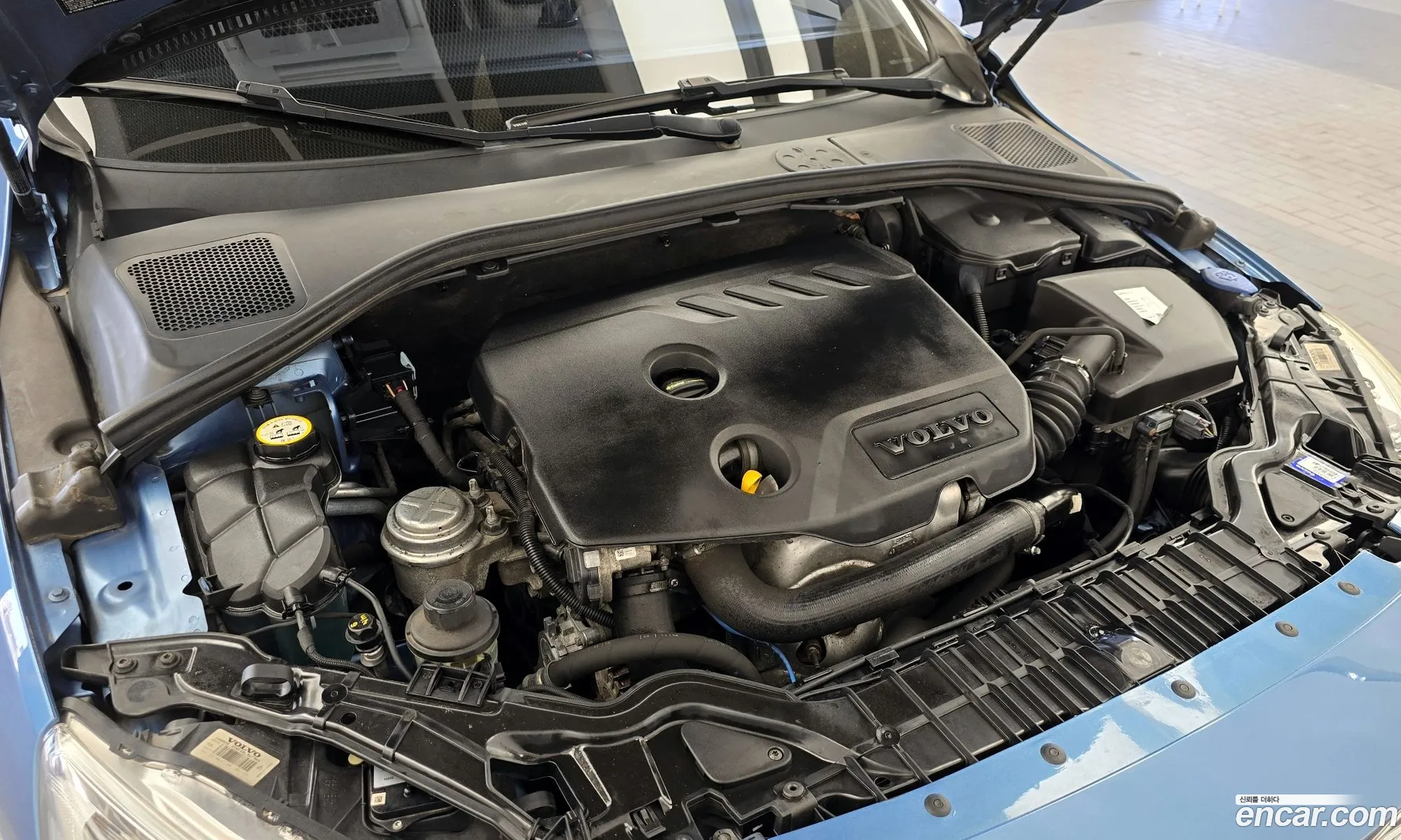 Volvo S60 2015 YV1FS84BBF2358350 — 10