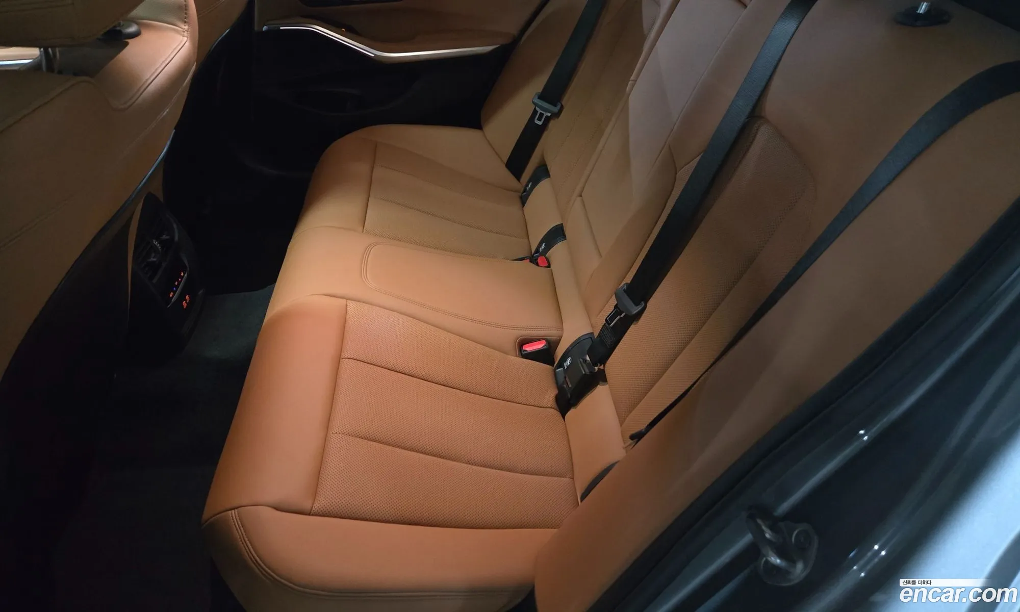 BMW 3 Series 2025 — 13