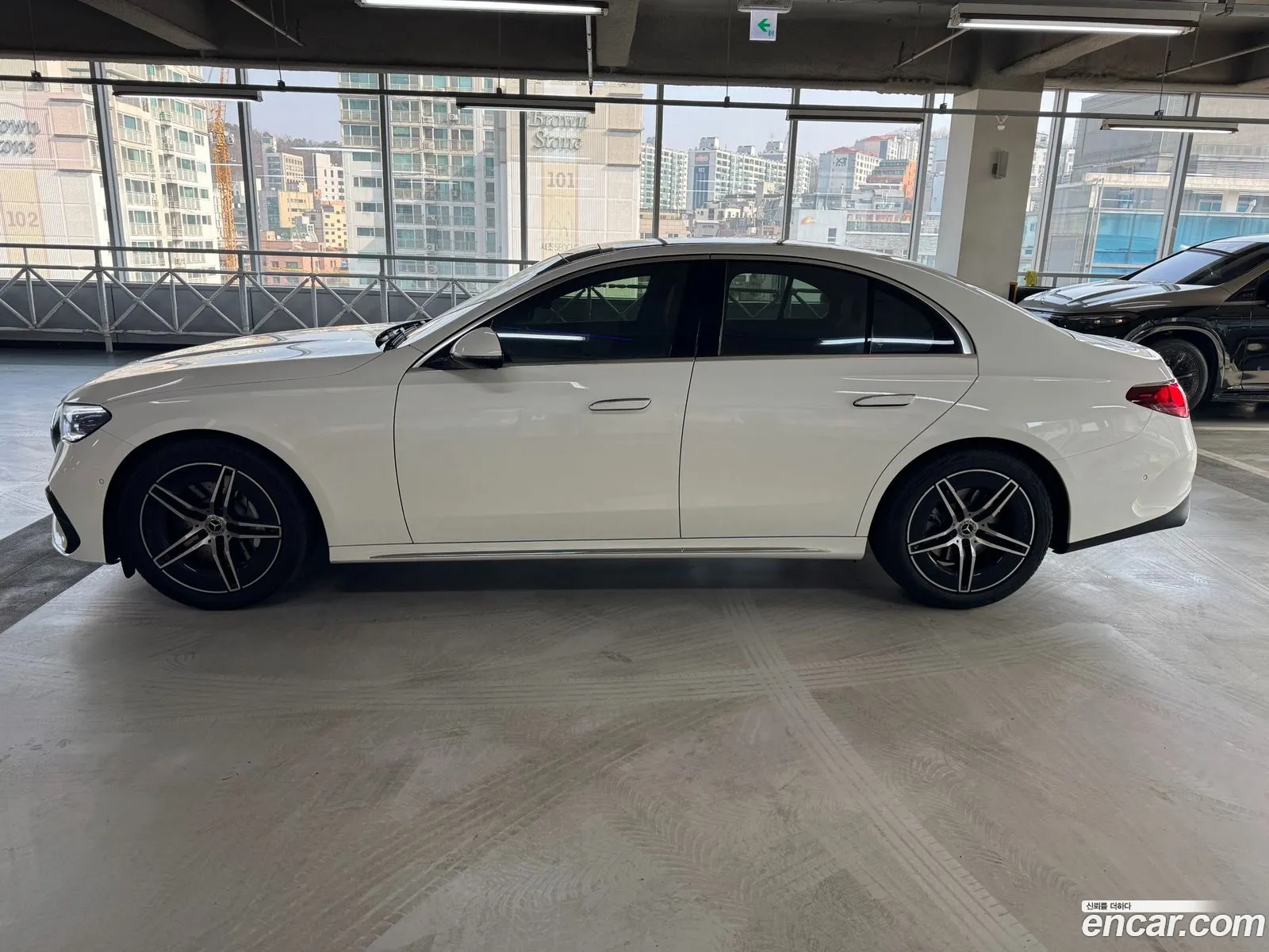 Mercedes-Benz E-Class W214 2025 — 8