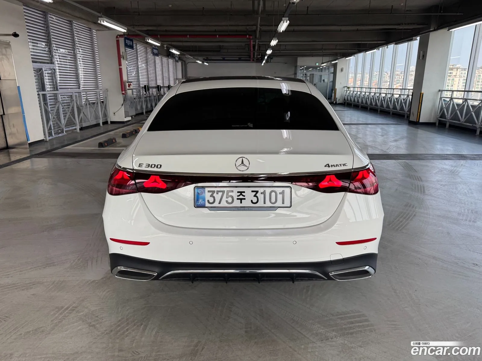Mercedes-Benz E-Class W214 2025 — 11