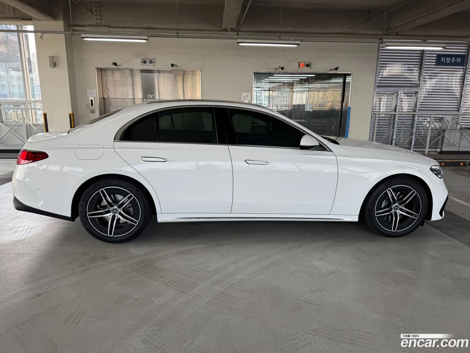 Mercedes-Benz E-Class W214 2025 — 14