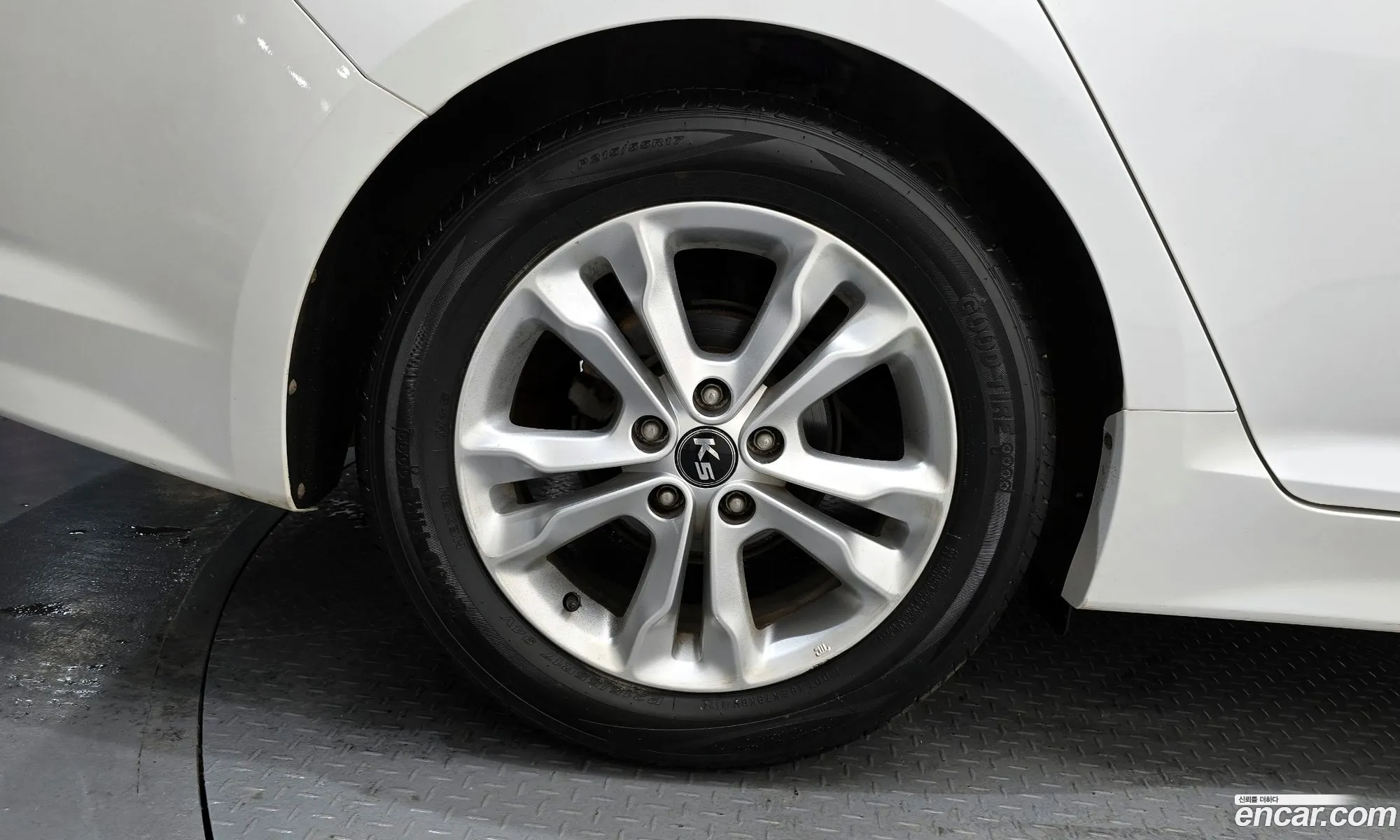Kia K5 2013 — 32