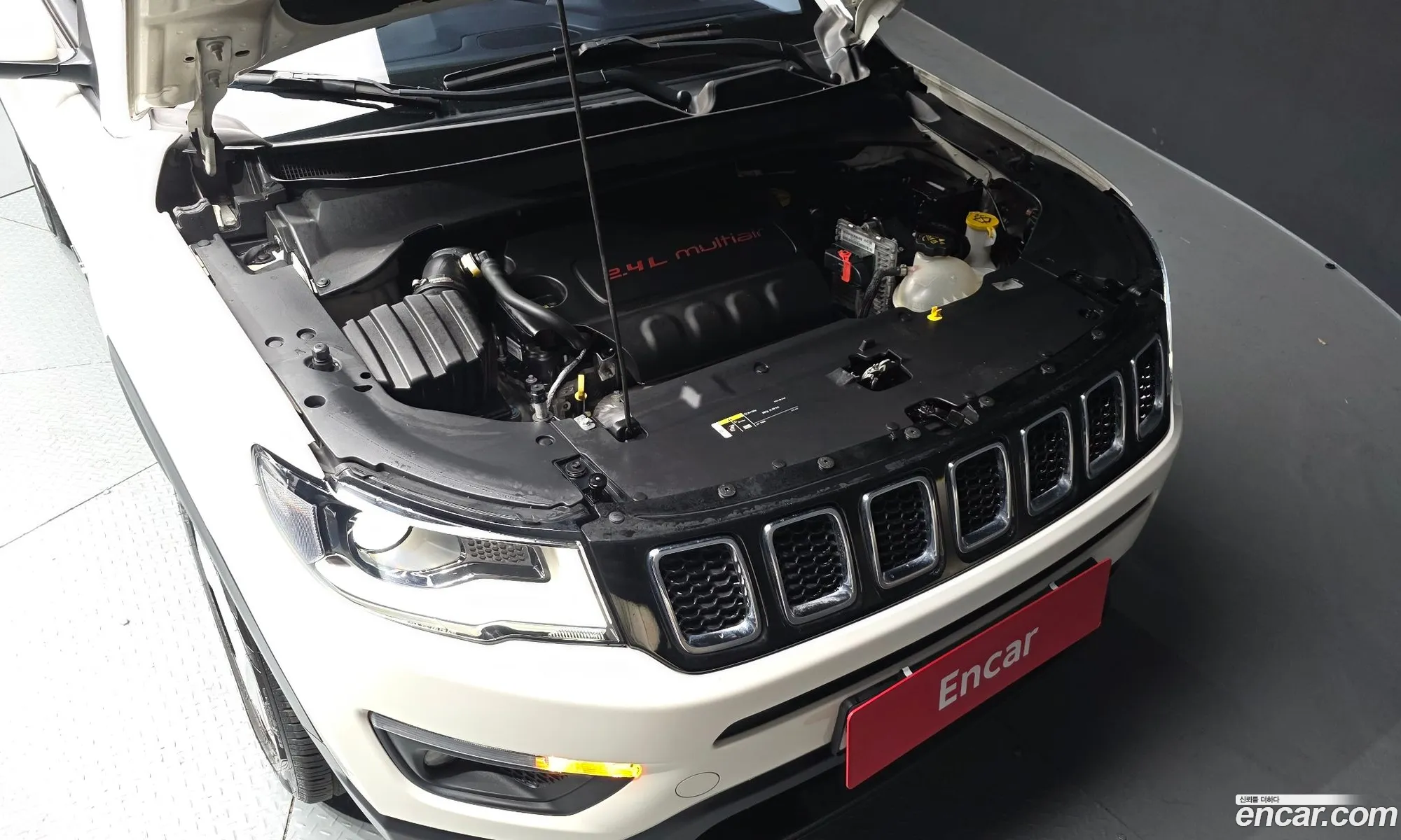 Jeep Compass 2018 3C4NJDBB3JT394087 — 10