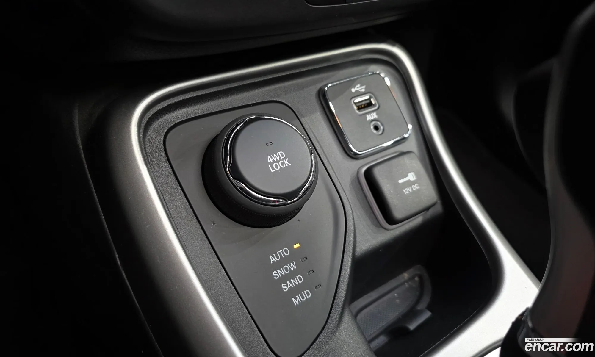 Jeep Compass 2018 3C4NJDBB3JT394087 — 33