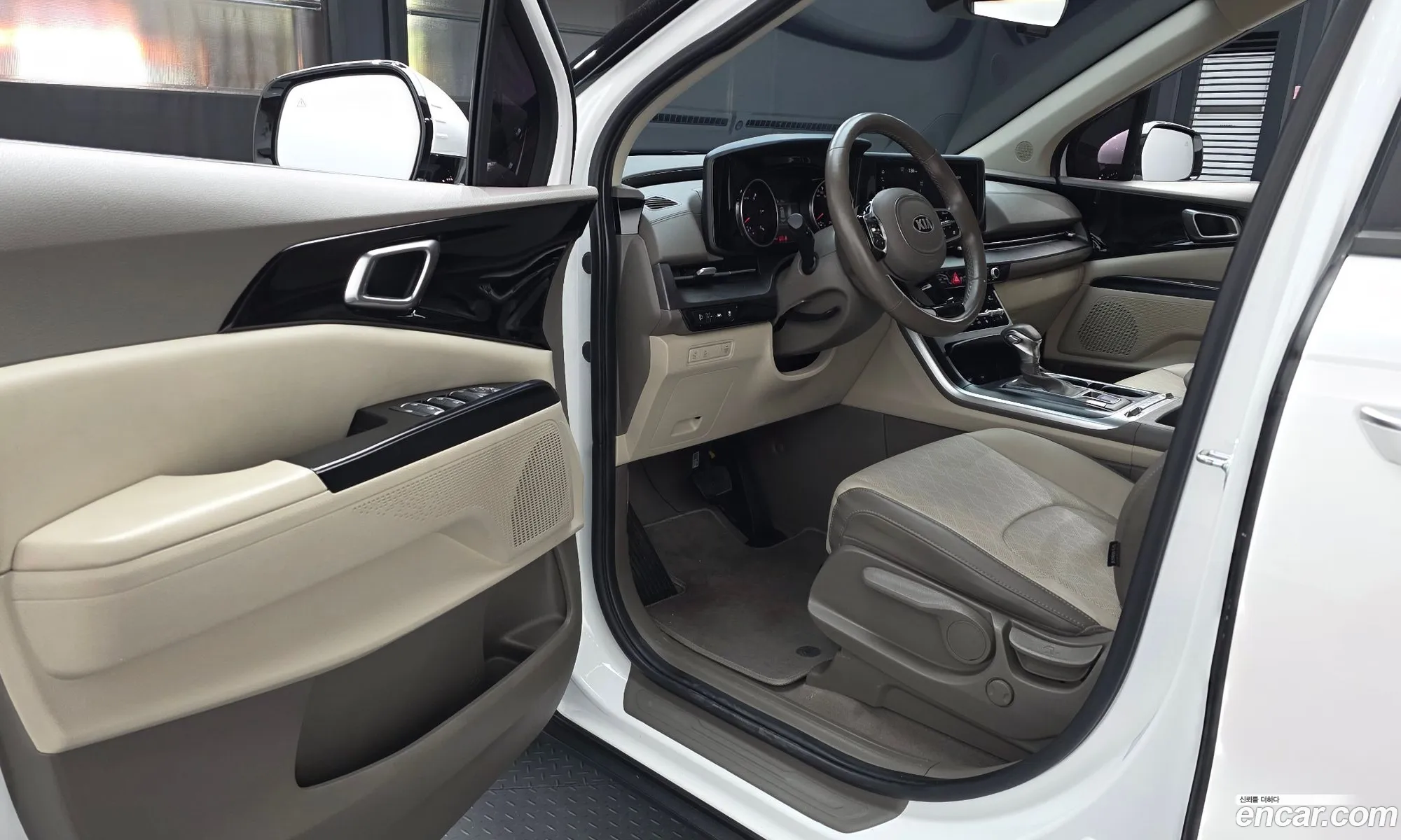 Kia Carnival 2020 — 5