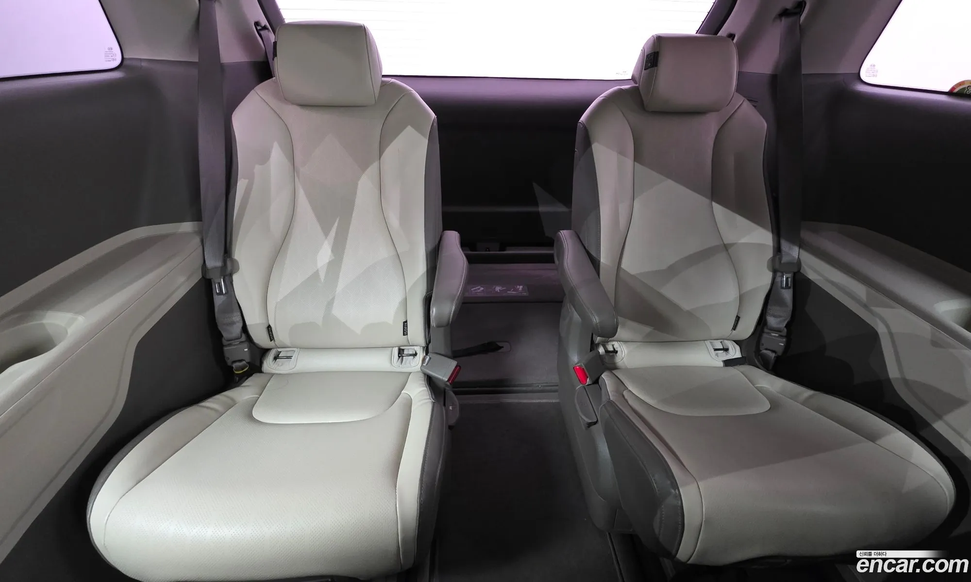 Kia Carnival 2020 — 17
