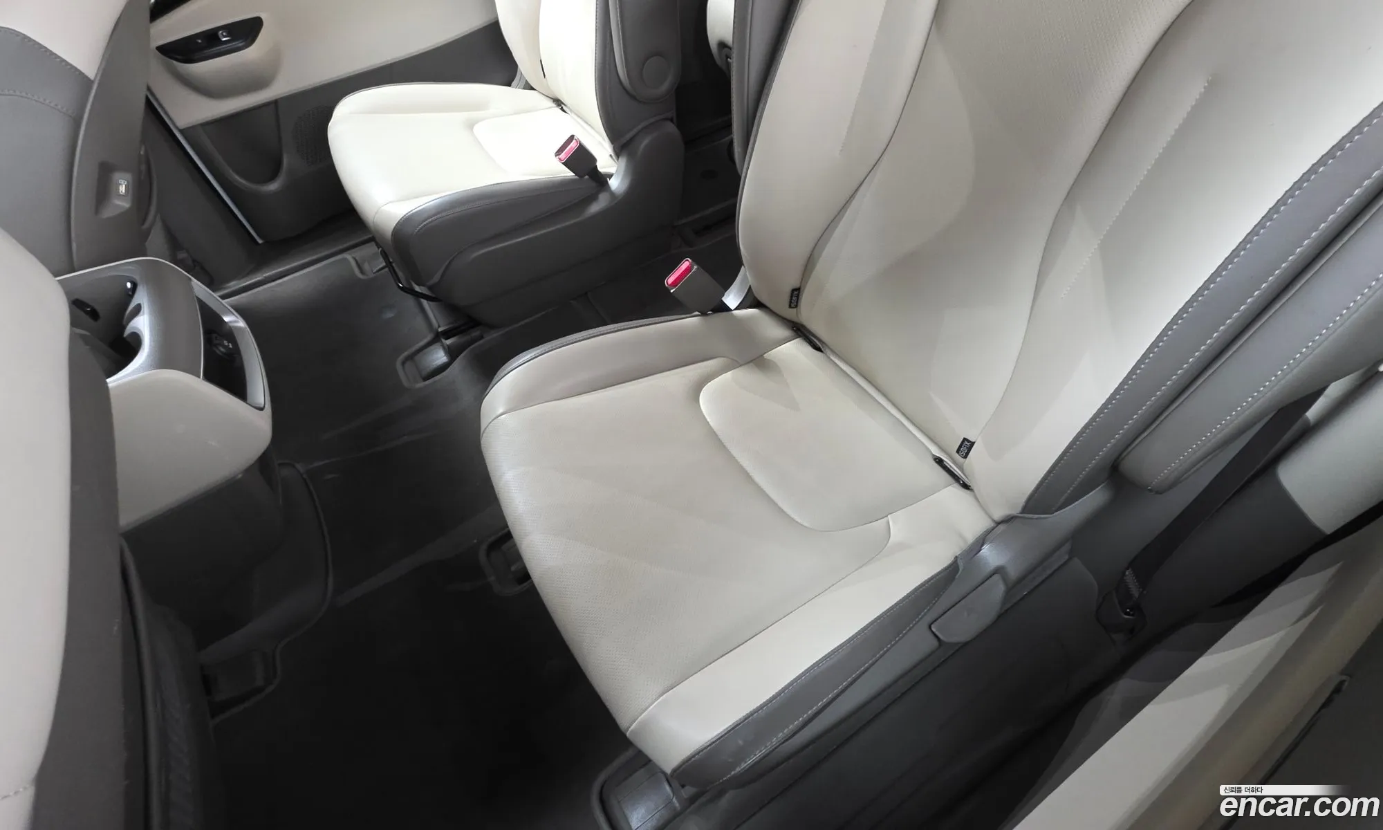 Kia Carnival 2020 — 27