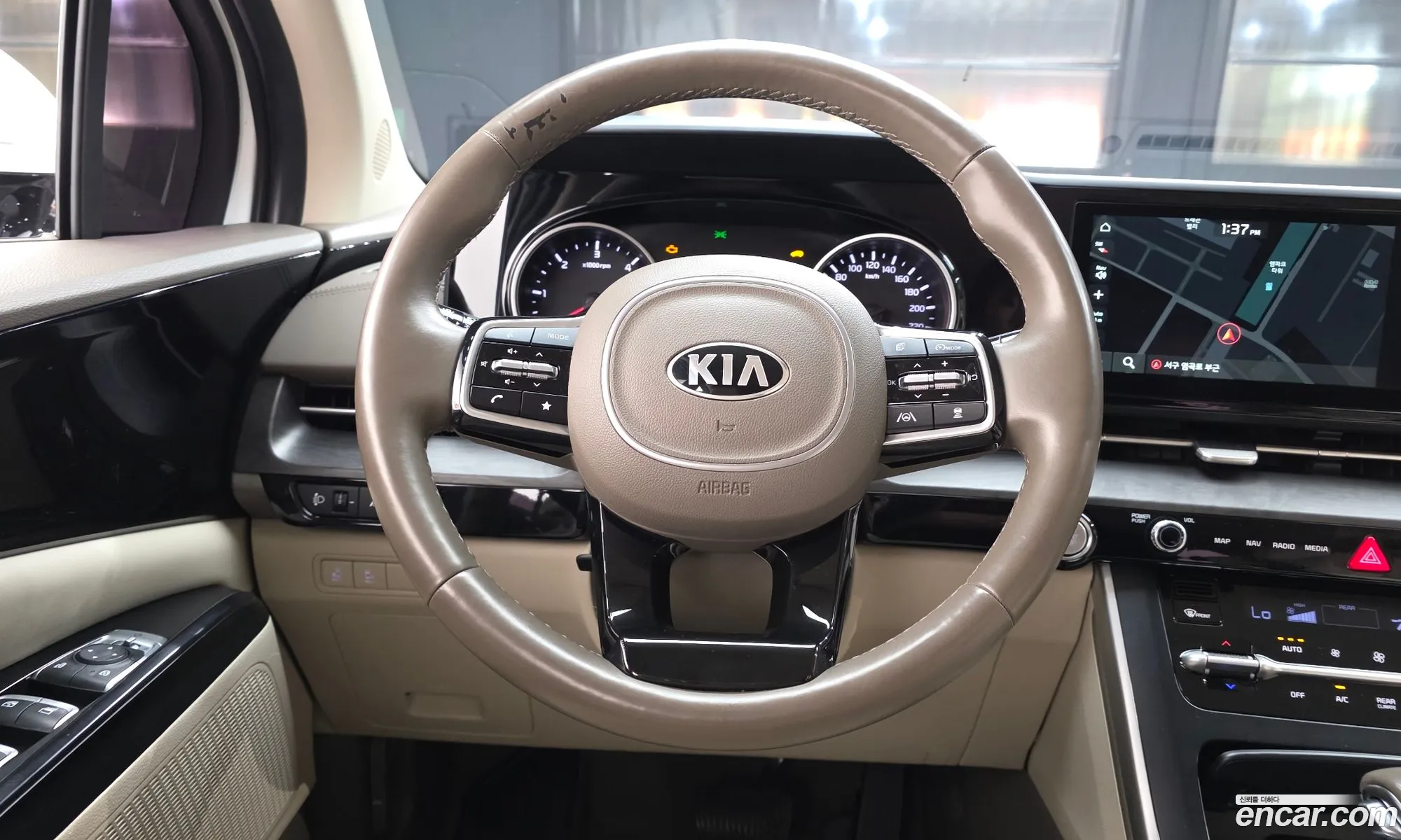 Kia Carnival 2020 — 19