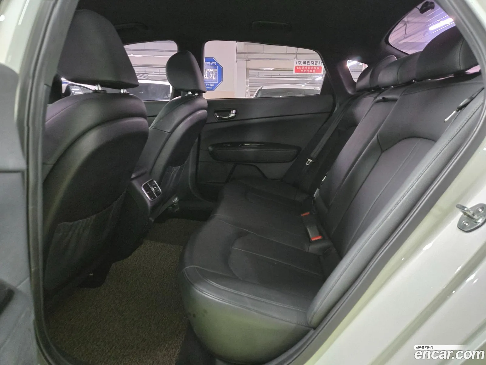 Kia K5 2017 — 2