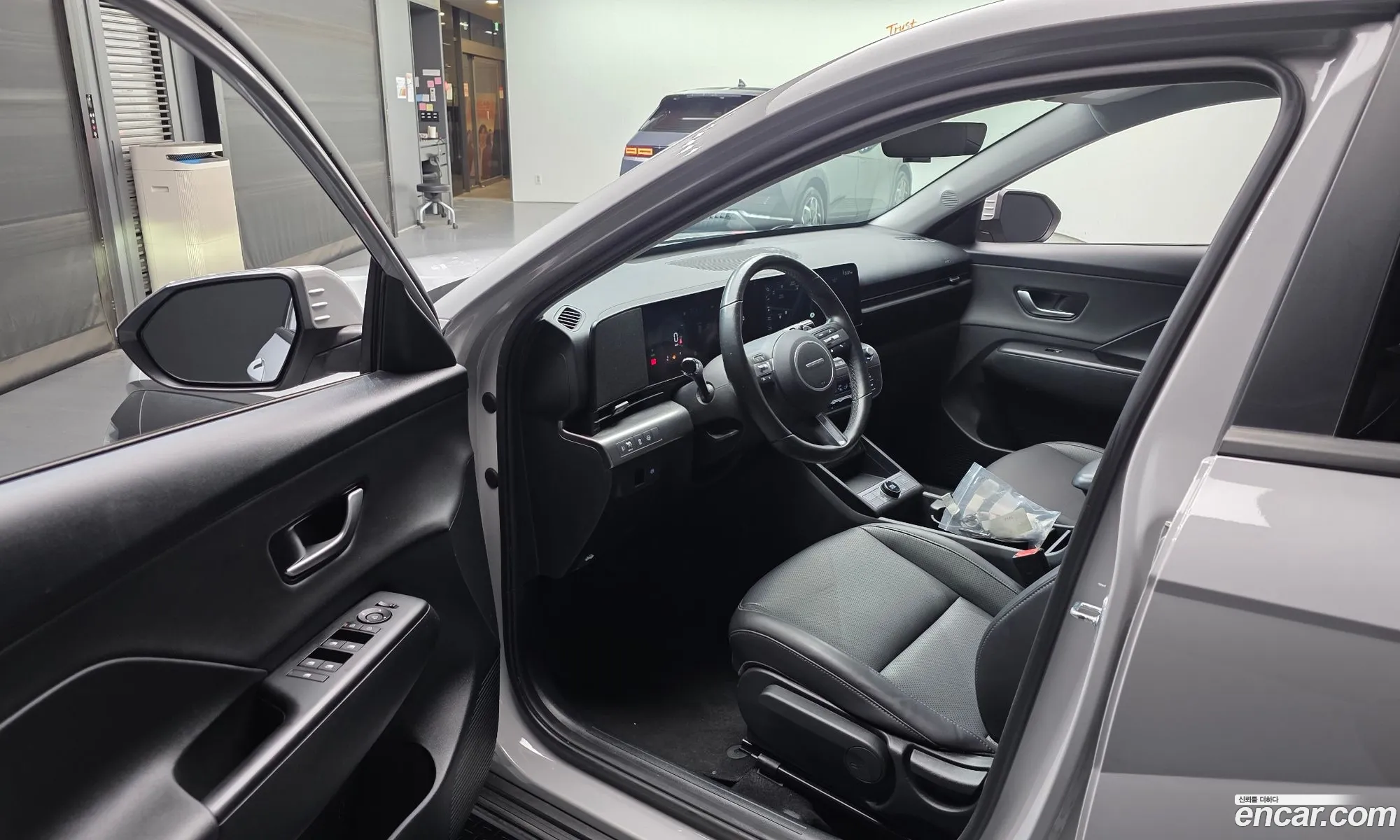 Hyundai Kona Hybrid 2023 — 15