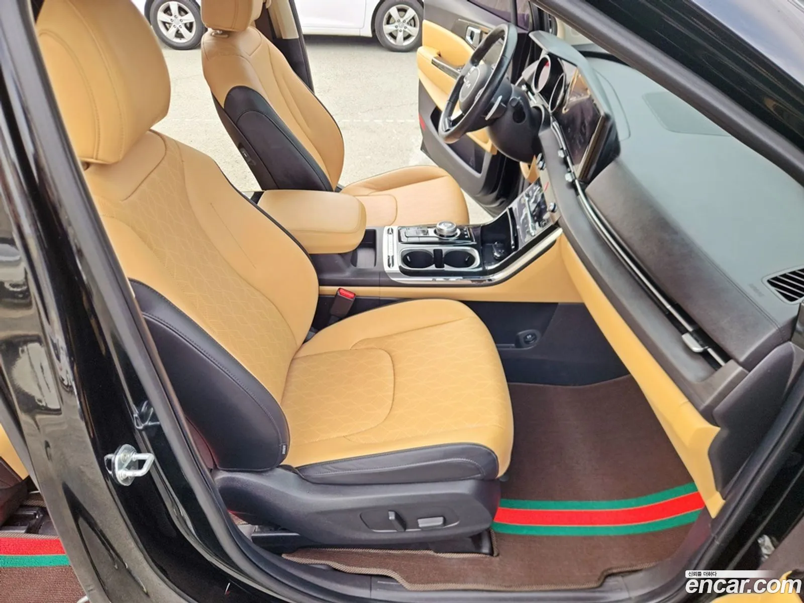 Kia Carnival 2021 — 16