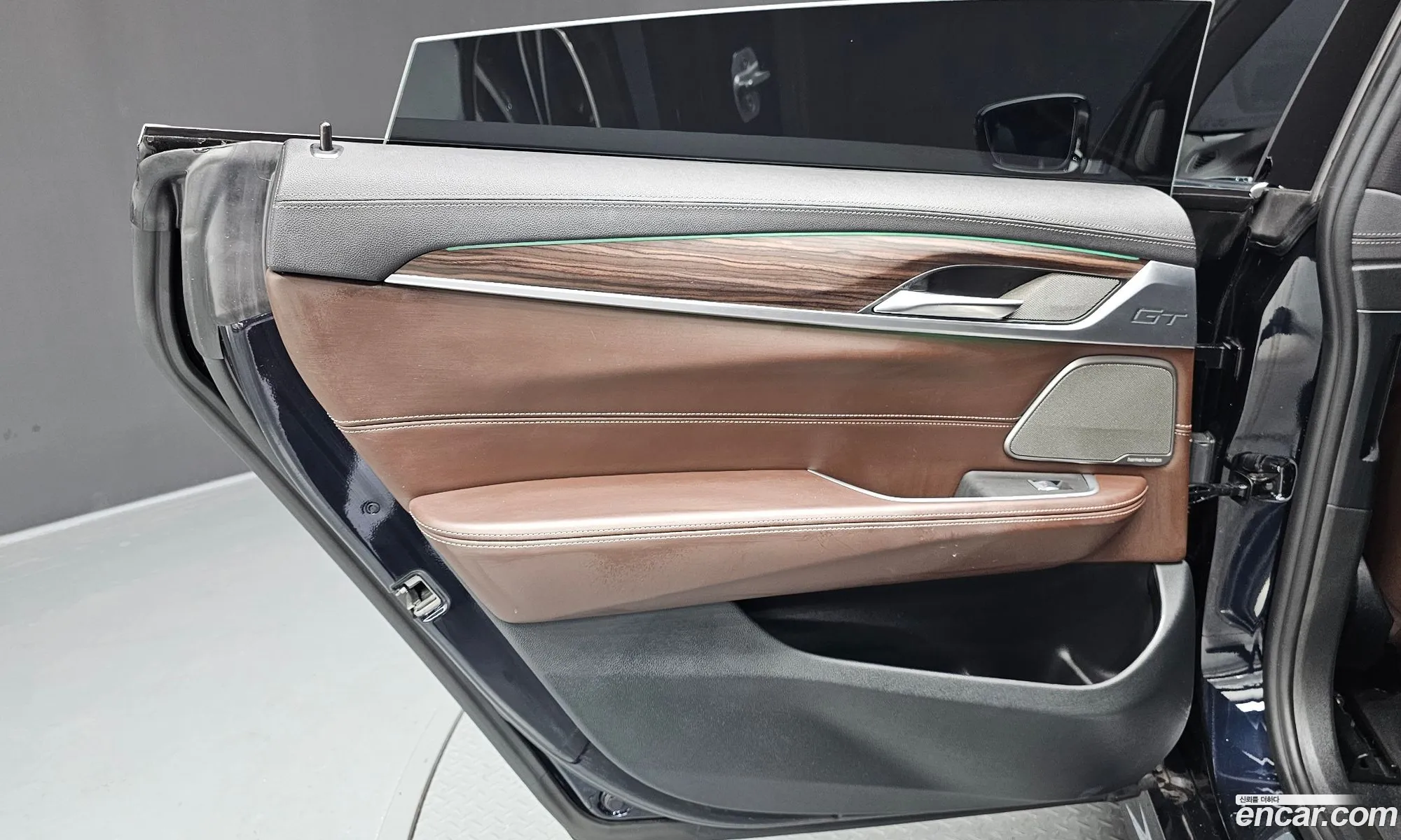 BMW 6 Series GT 2020 WBA61CC00MCF11314 — 8