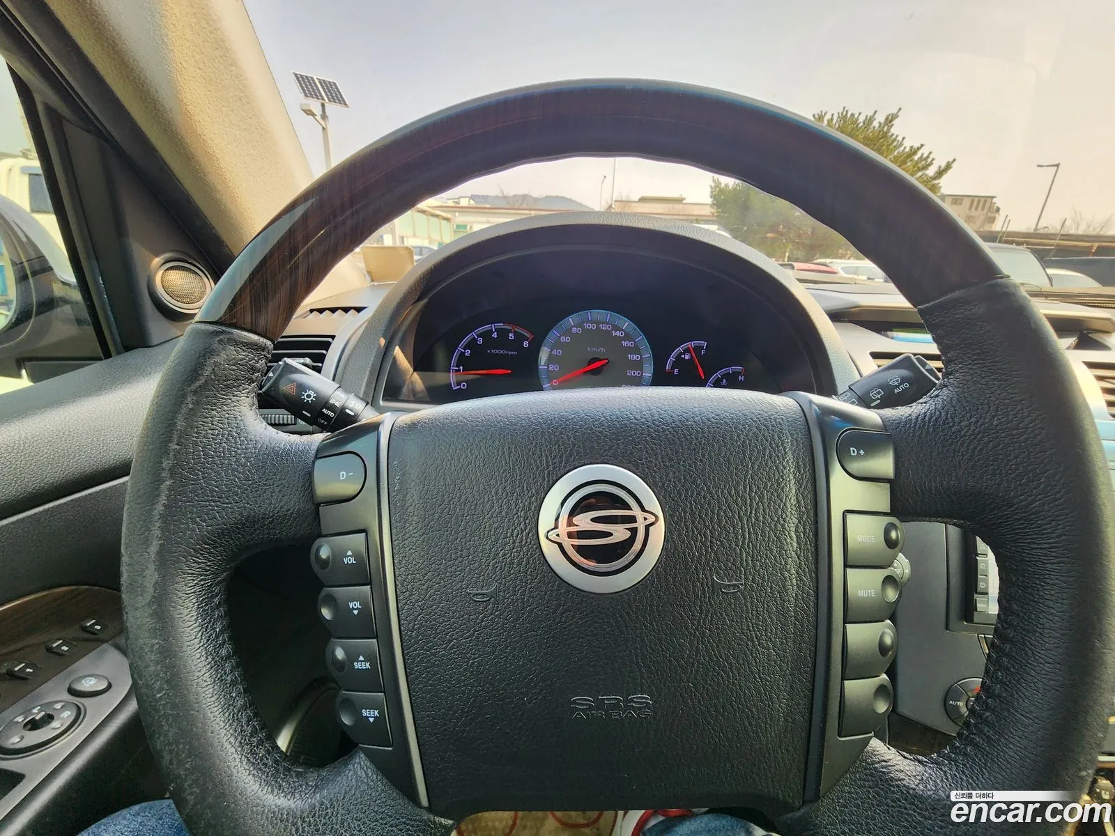KG Mobility (SsangYong) Super Rexton 2011 — 9