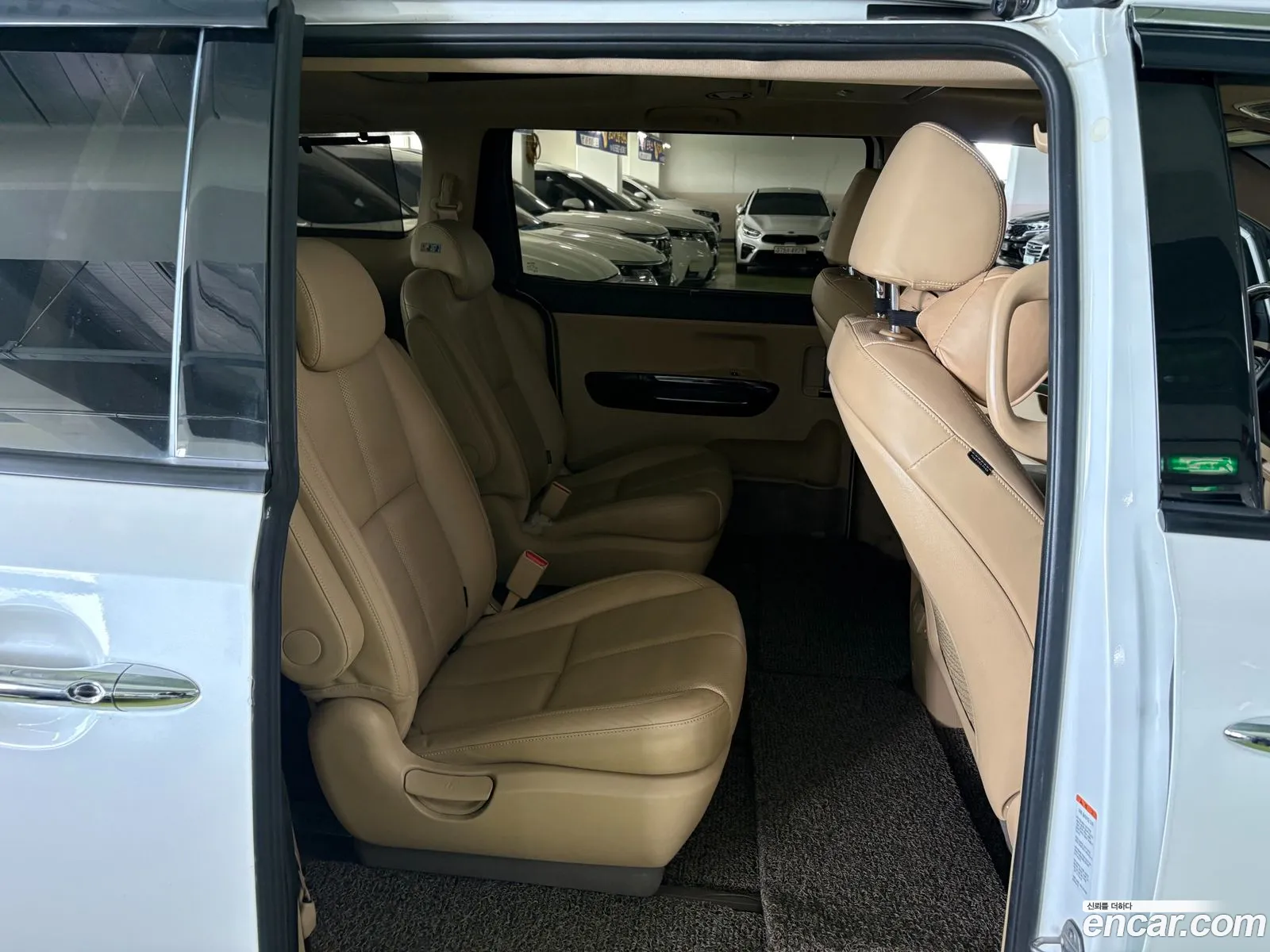 Kia Carnival 2018 — 16