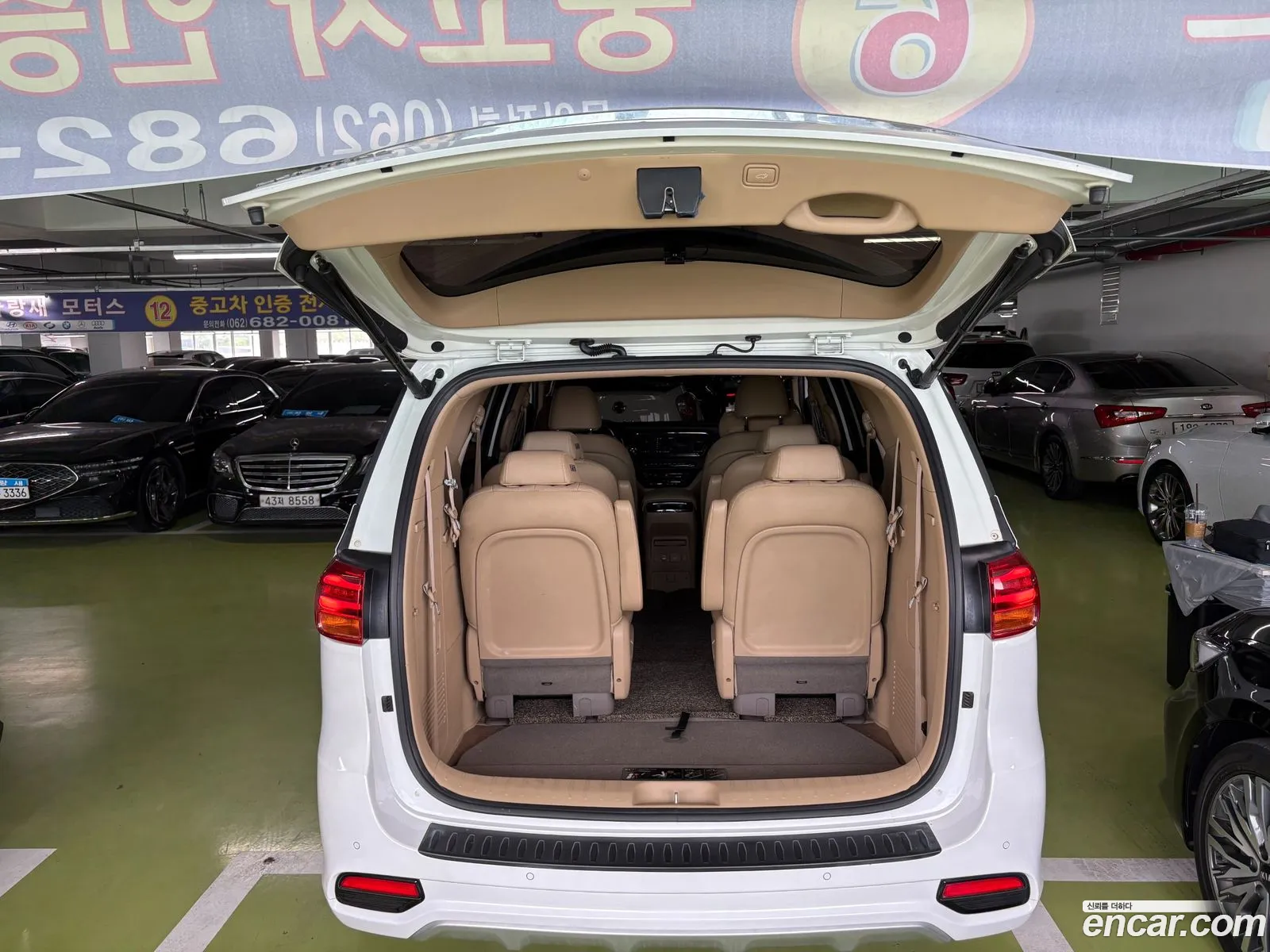Kia Carnival 2018 — 17