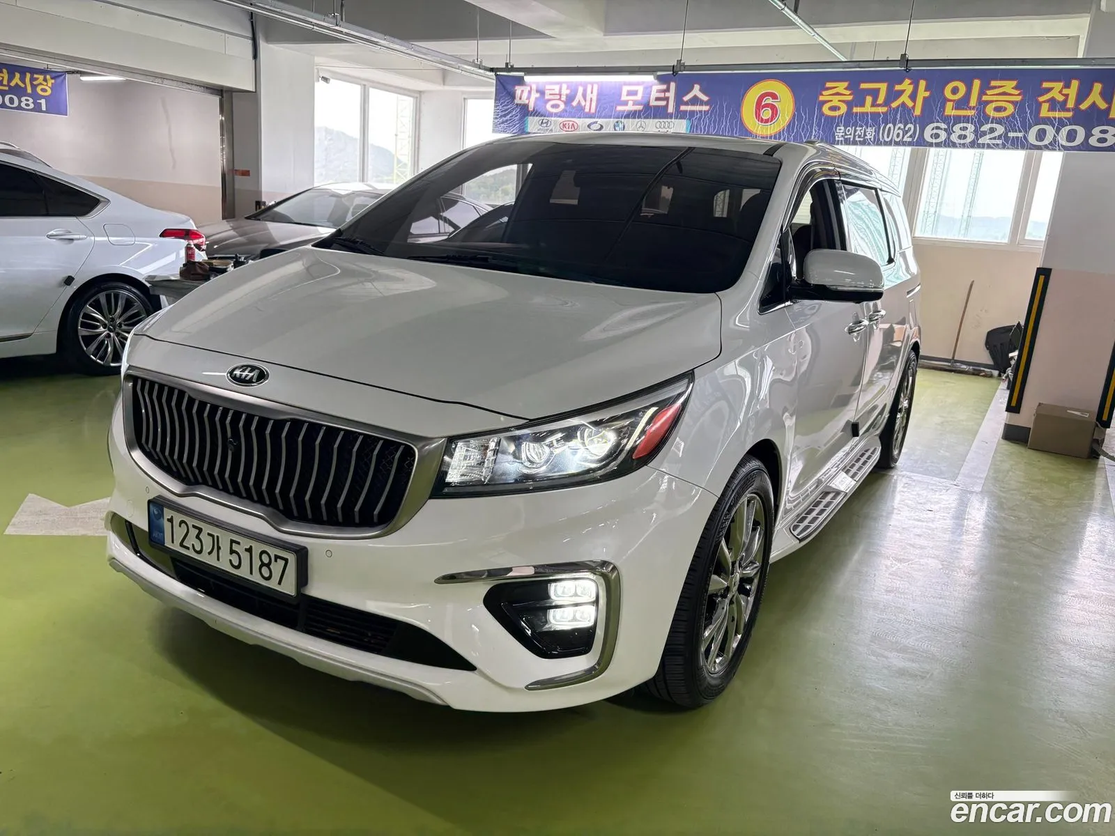 Kia Carnival 2018 — 18