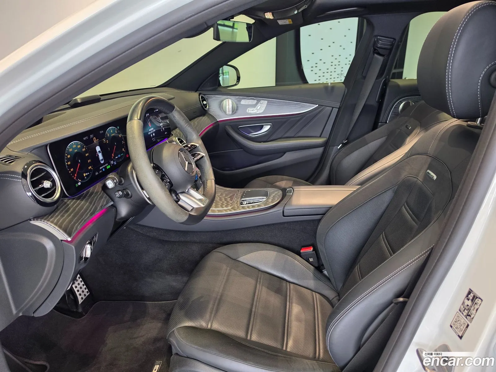 Mercedes-Benz E-Class W213 2023 — 16