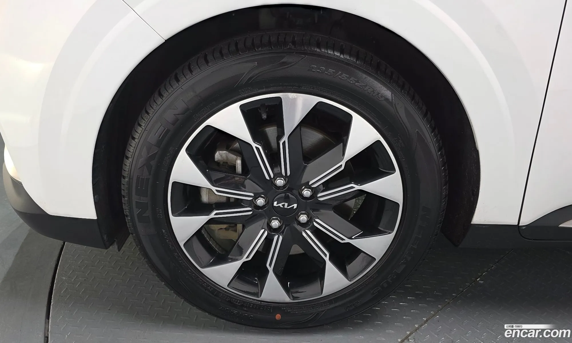 Kia Carnival 2021 — 24