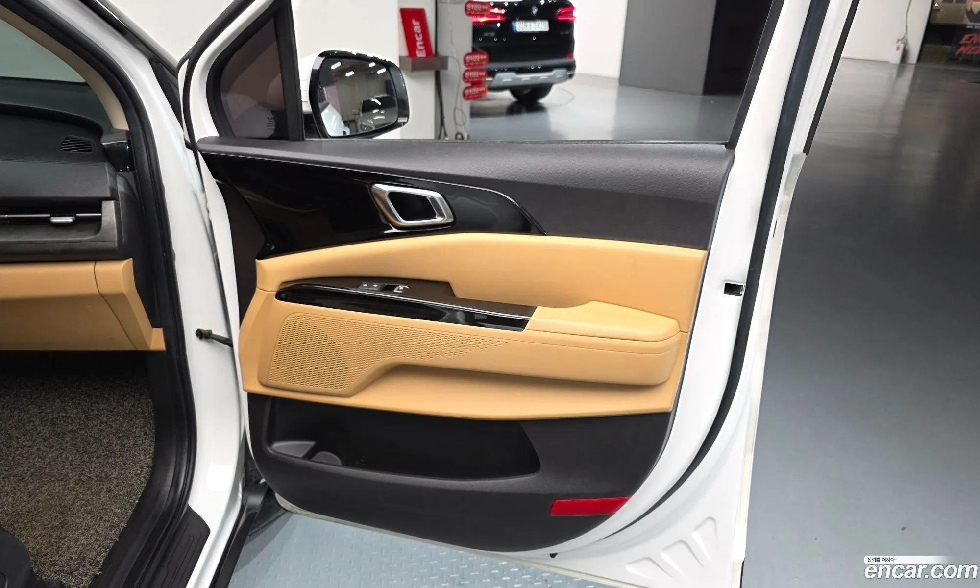 Kia Carnival 2021 — 10