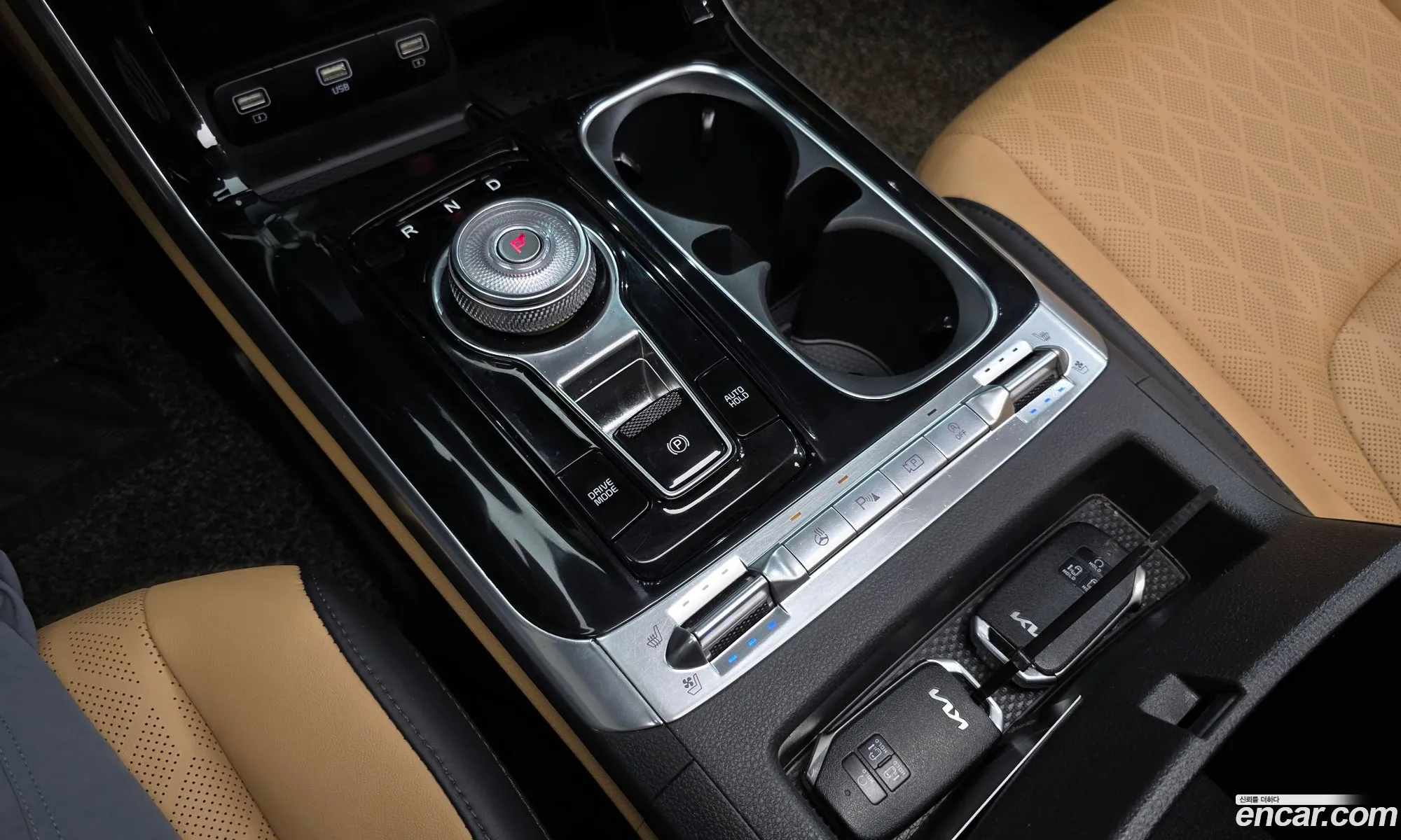 Kia Carnival 2021 — 25