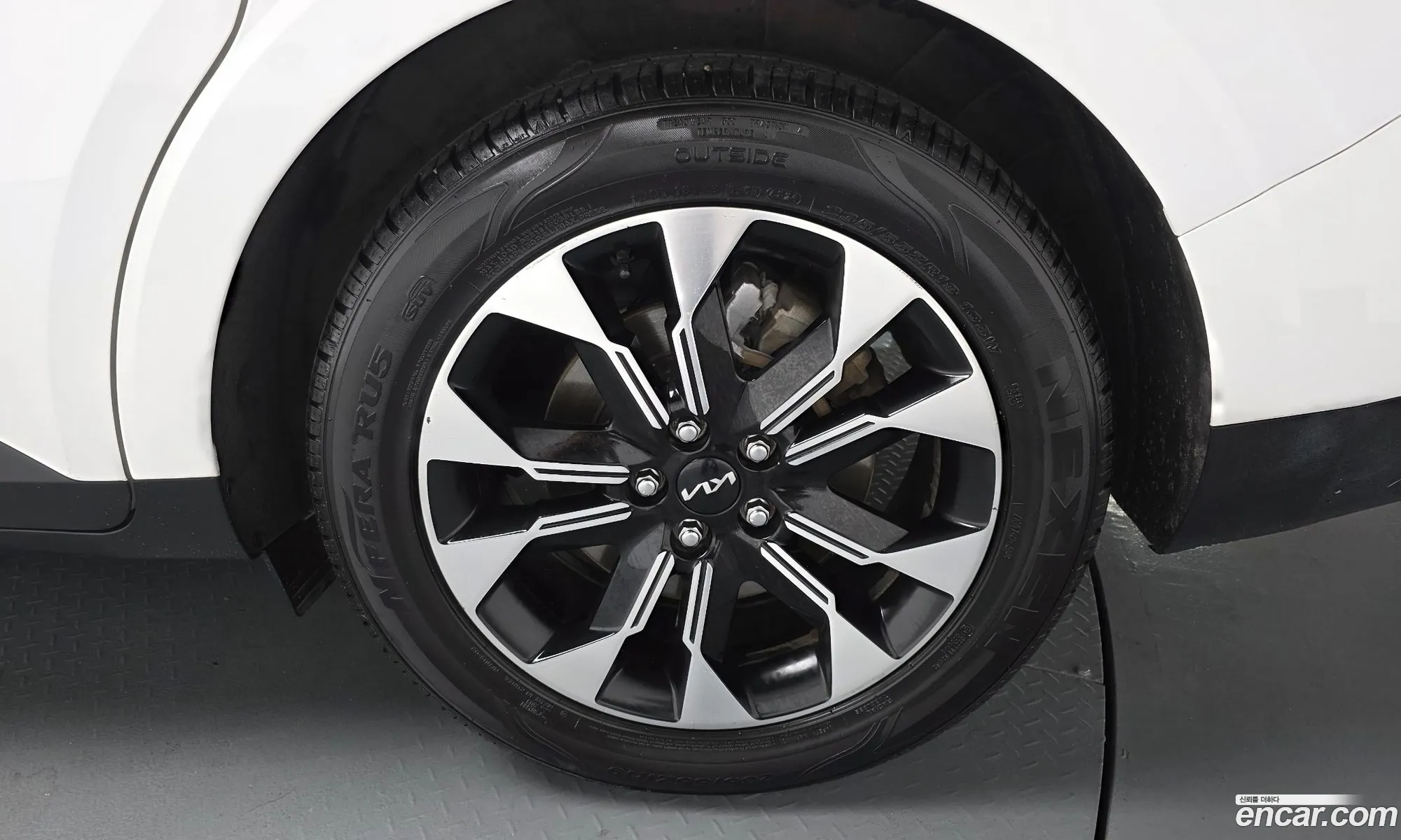 Kia Carnival 2021 — 27
