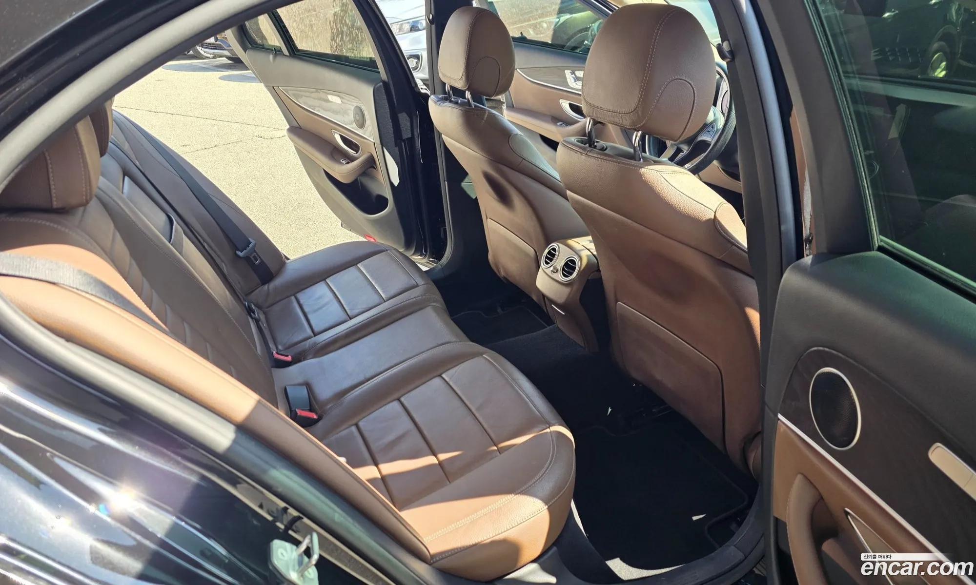 Mercedes-Benz E-Class W213 2017 — 12