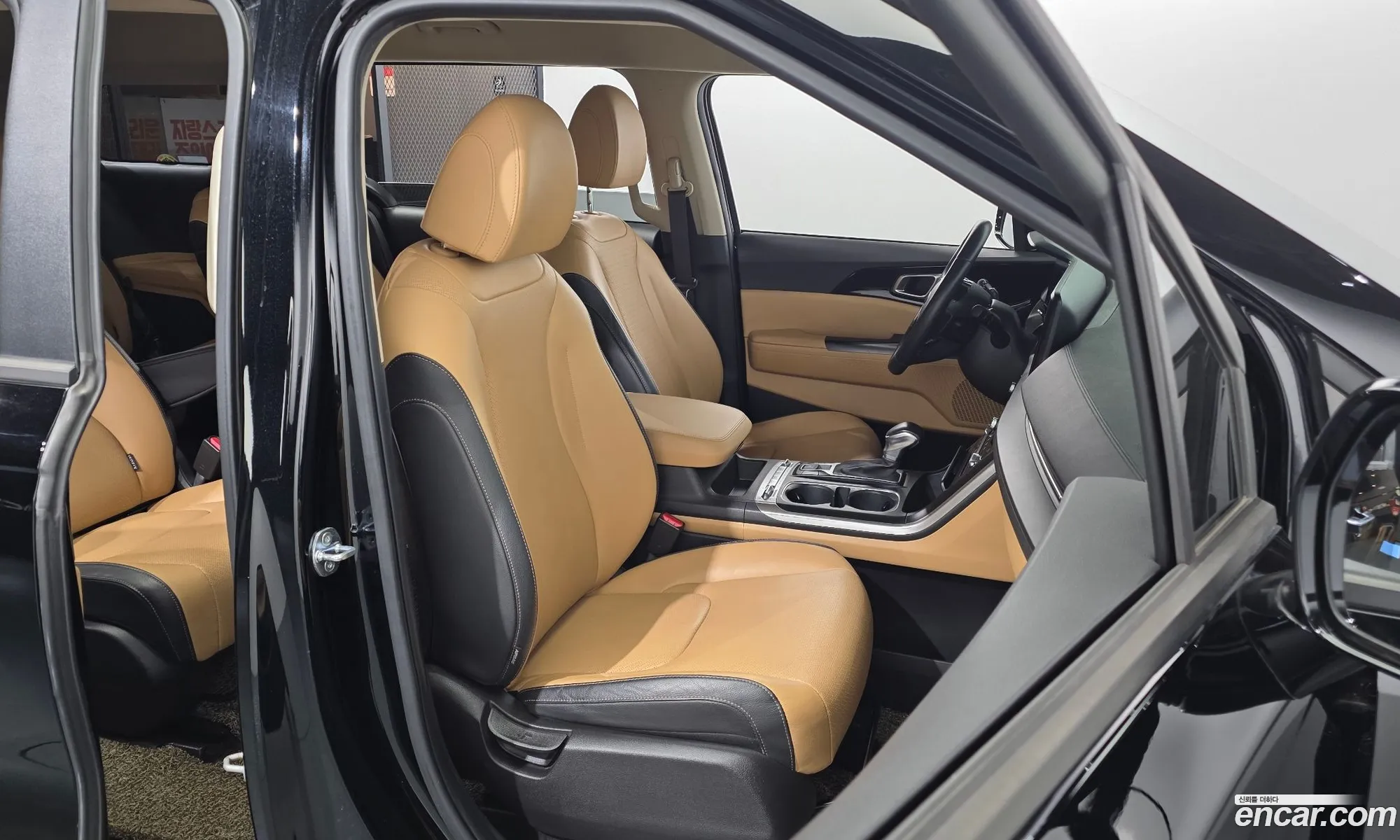 Kia Carnival 2021 — 16