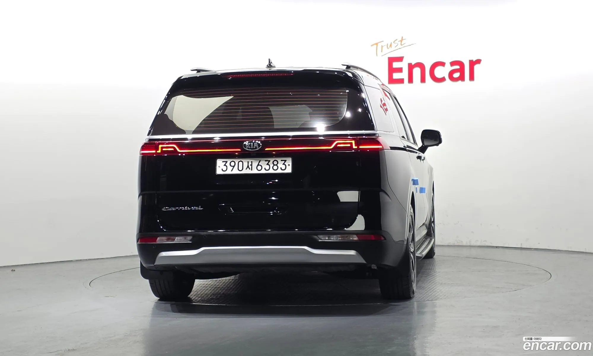 Kia Carnival 2021 — 21