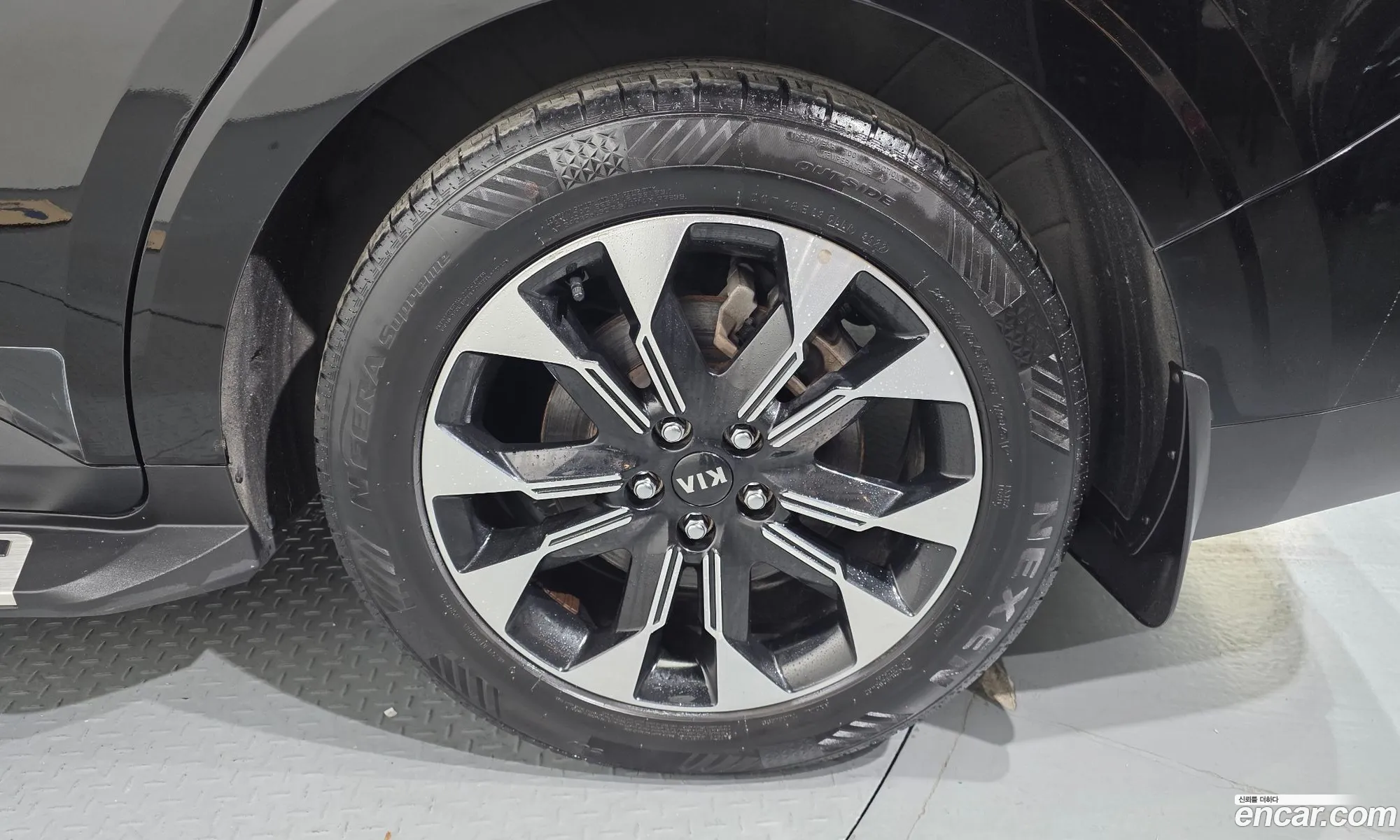 Kia Carnival 2021 — 29