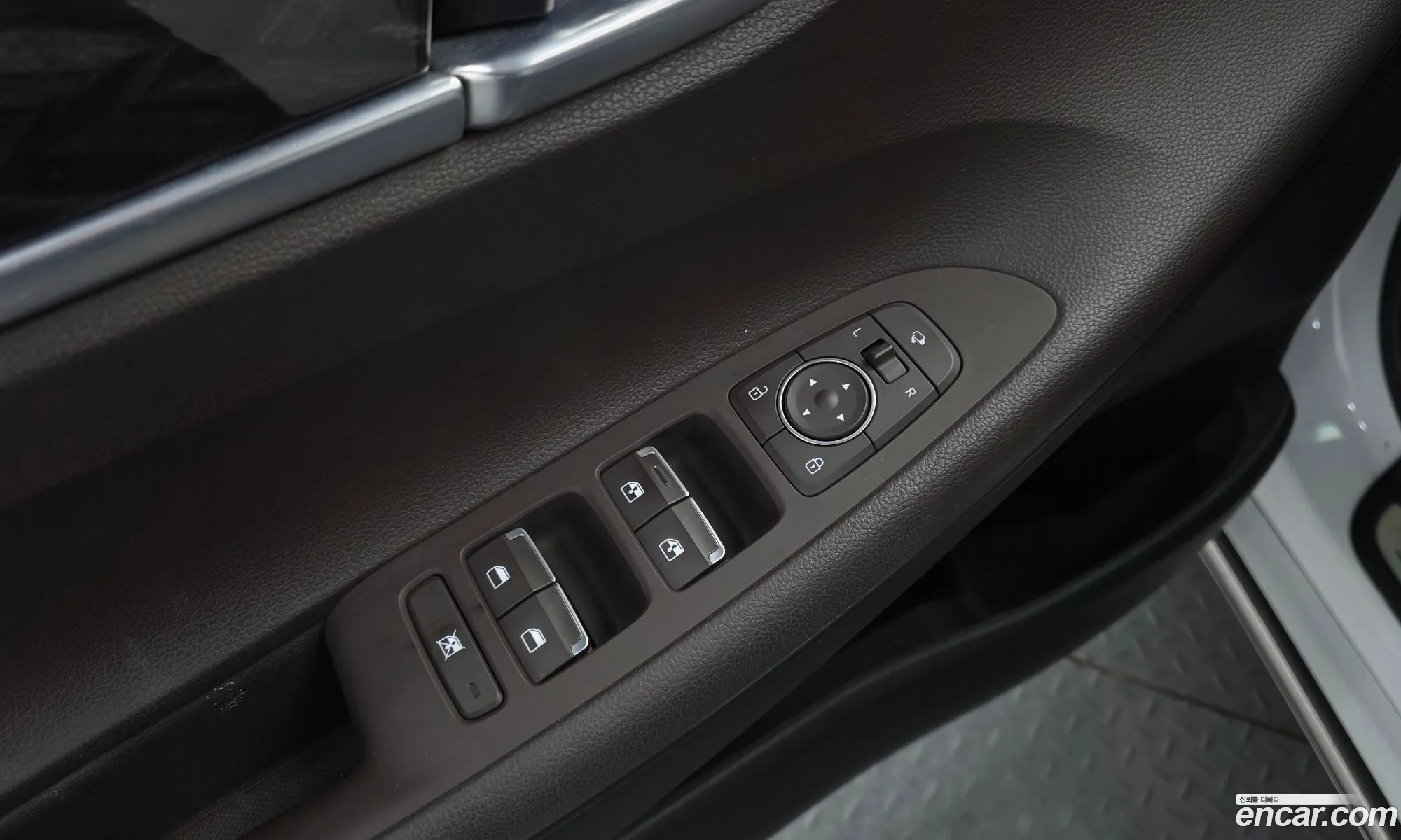 Hyundai Grandeur IG 2018 — 11