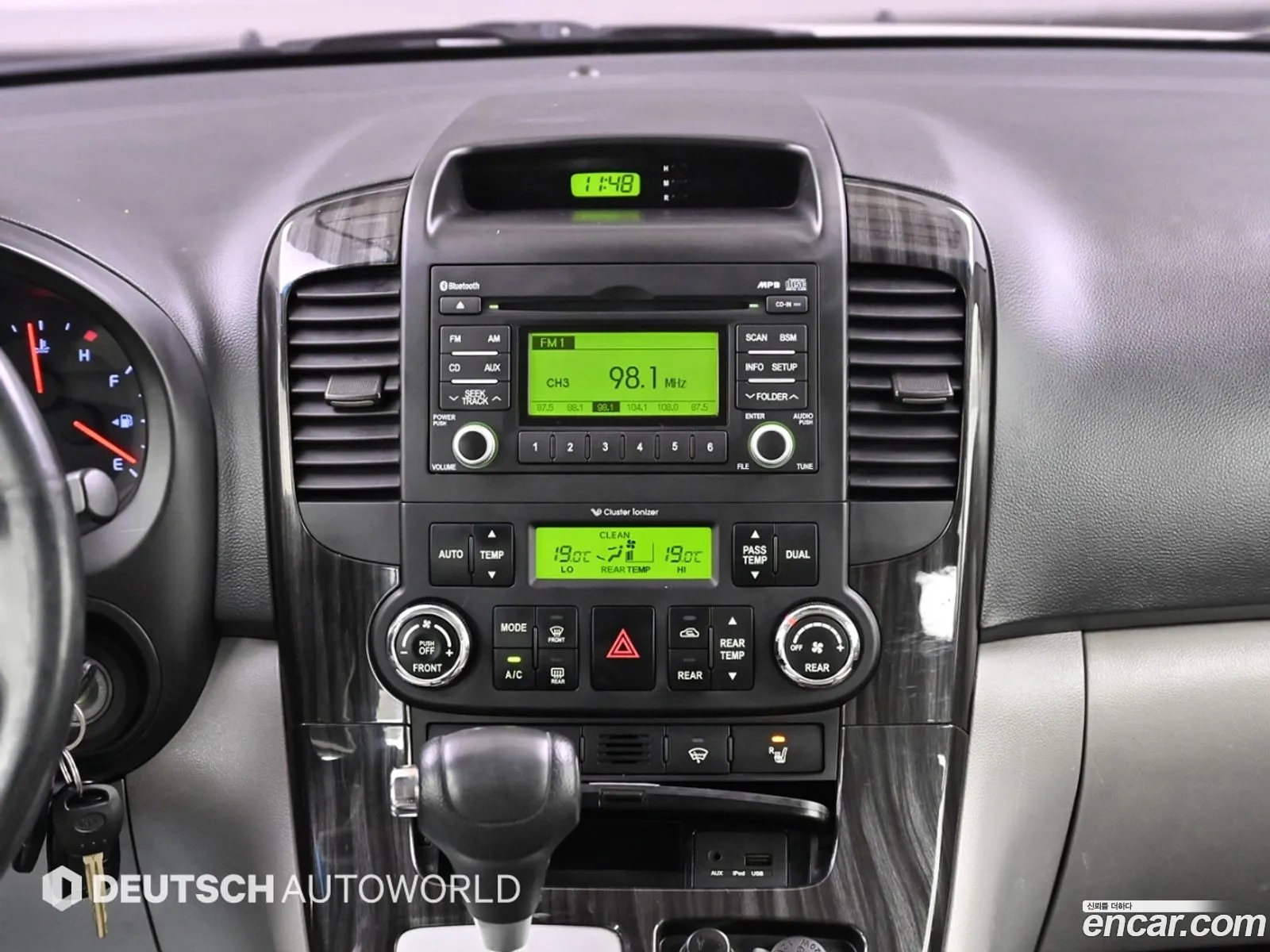 Kia Carnival R 2013 — 7