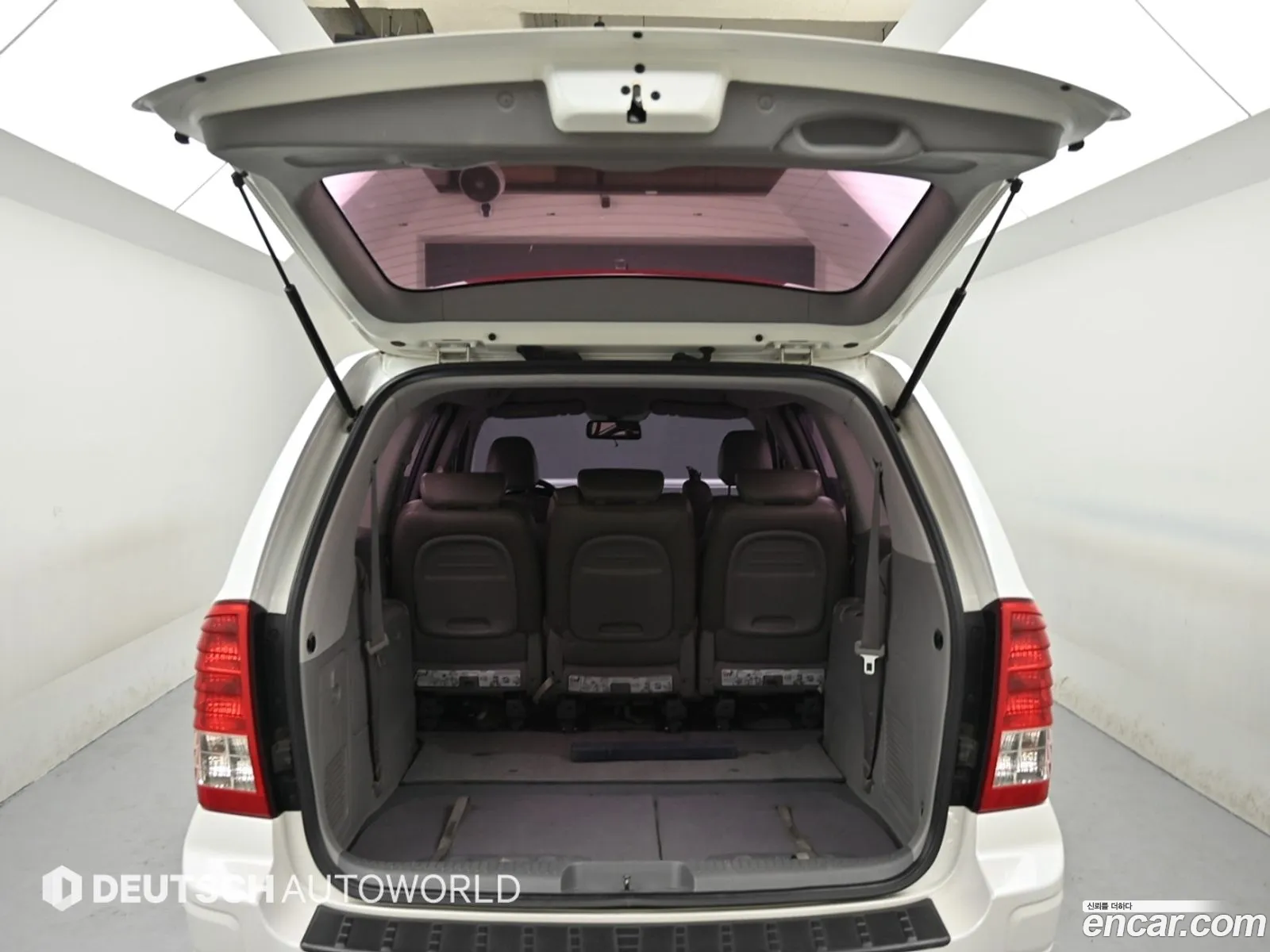 Kia Carnival R 2013 — 13