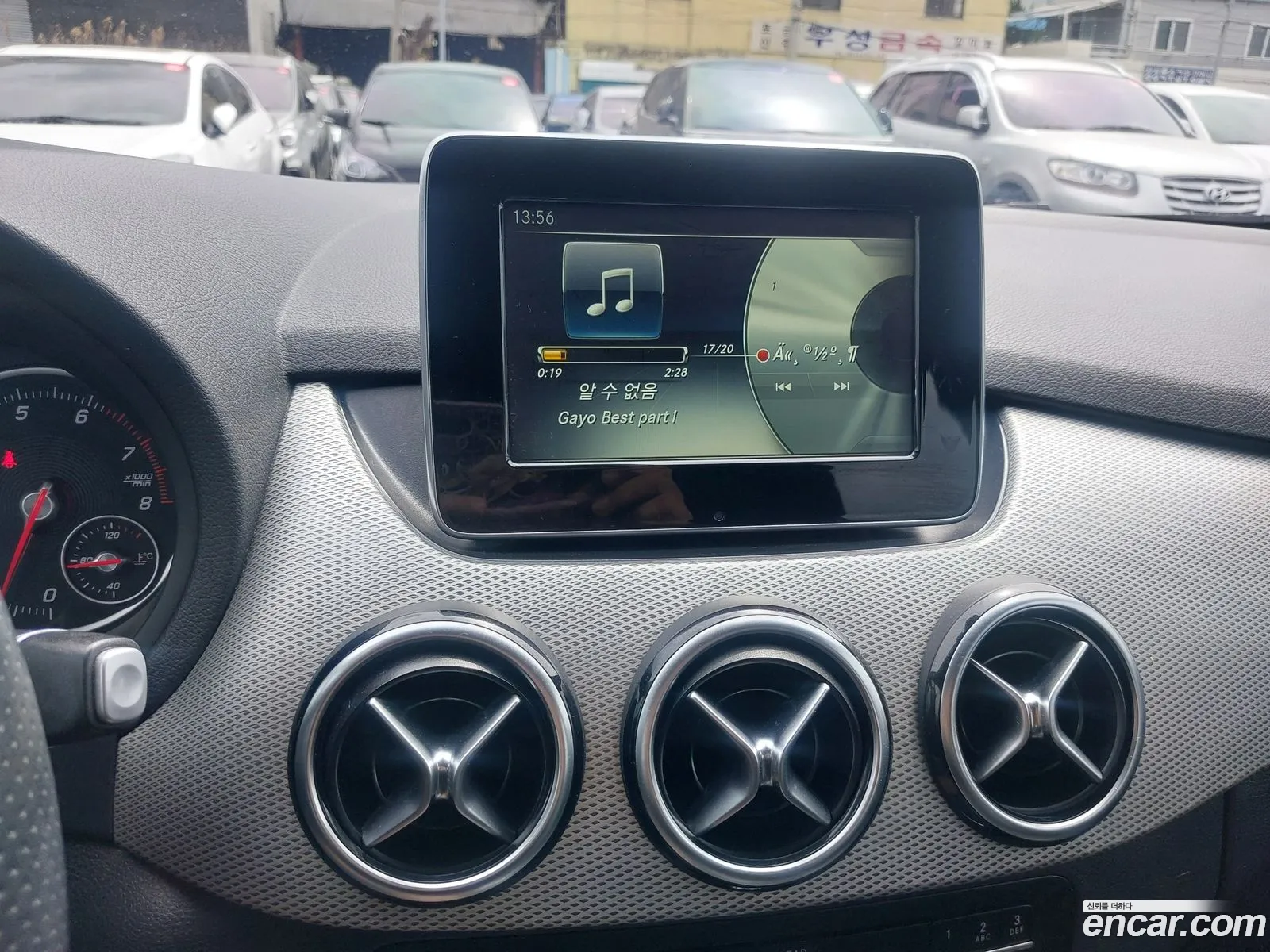 Mercedes-Benz B-Class W246 2018 — 13