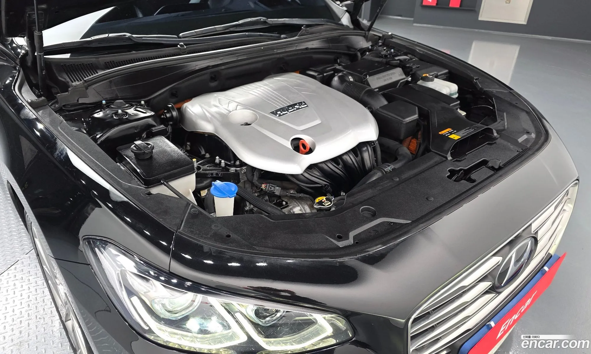 Hyundai Grandeur IG Hybrid 2018 — 14