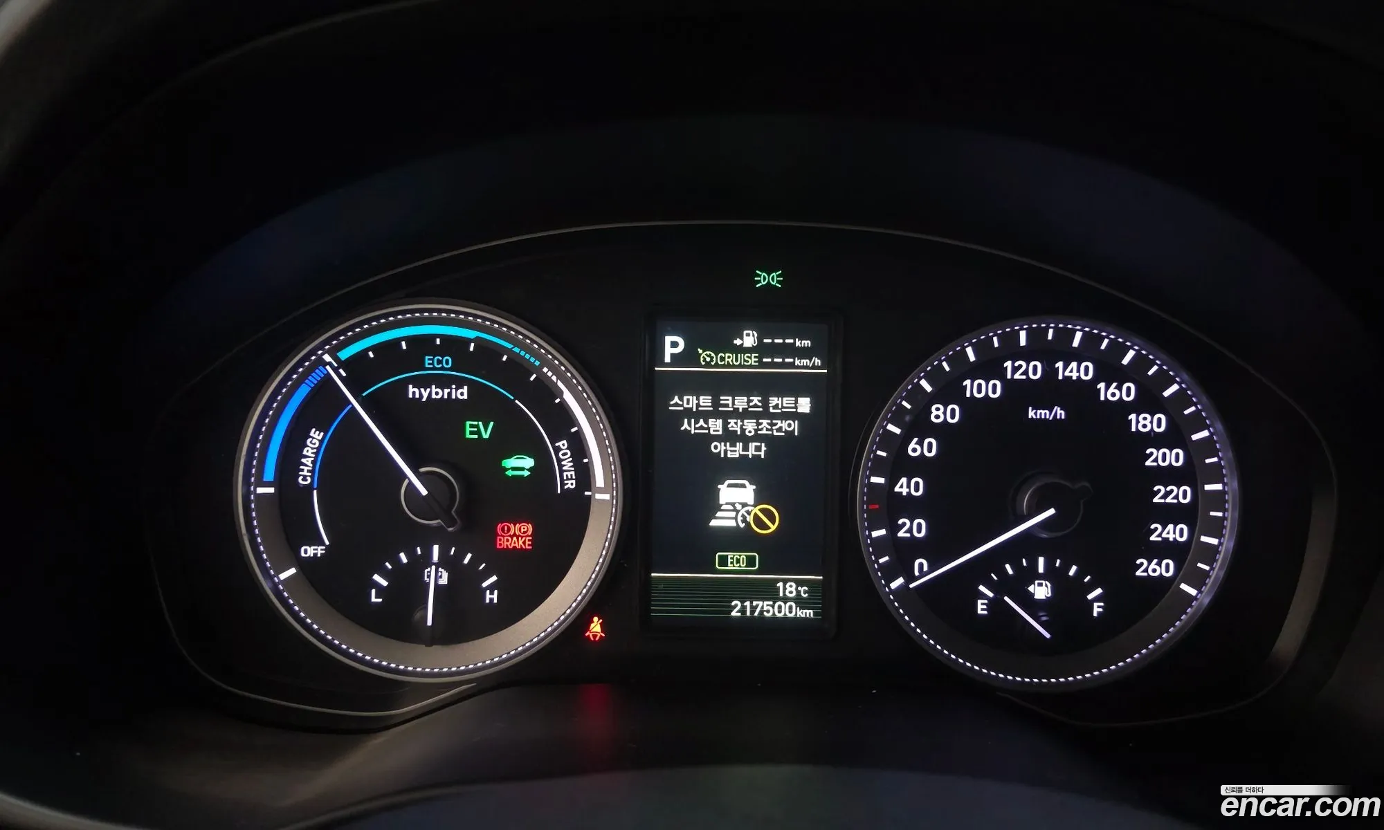 Hyundai Grandeur IG Hybrid 2018 — 16