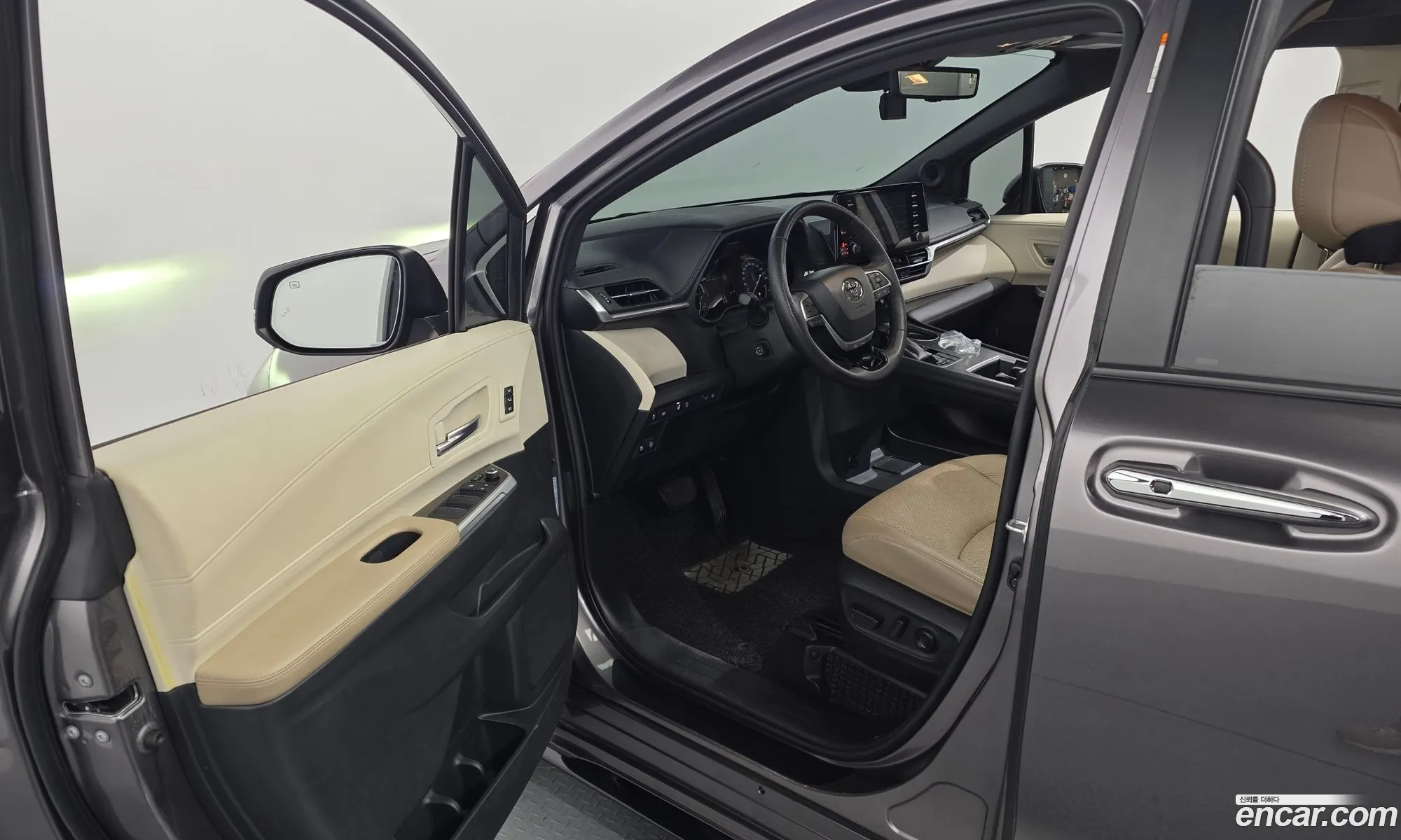 Toyota Sienna 2022 — 8