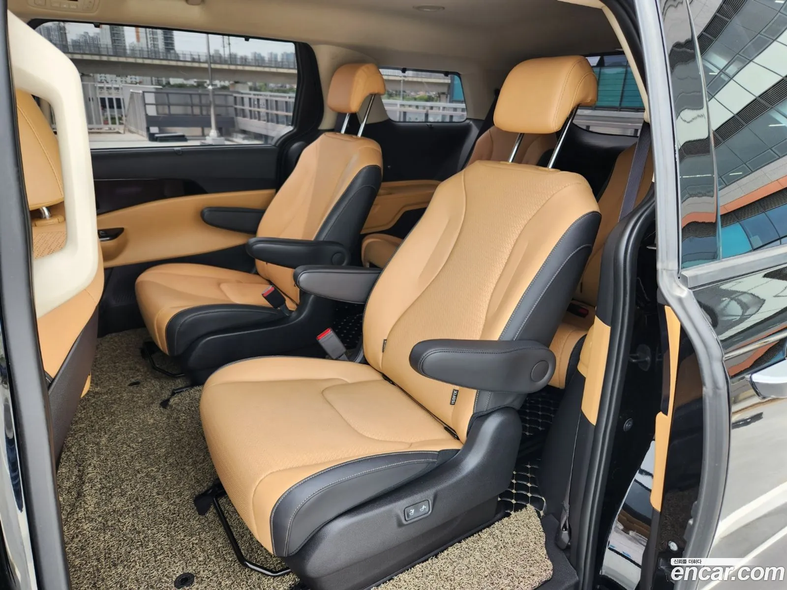 Kia Carnival 2022 — 4