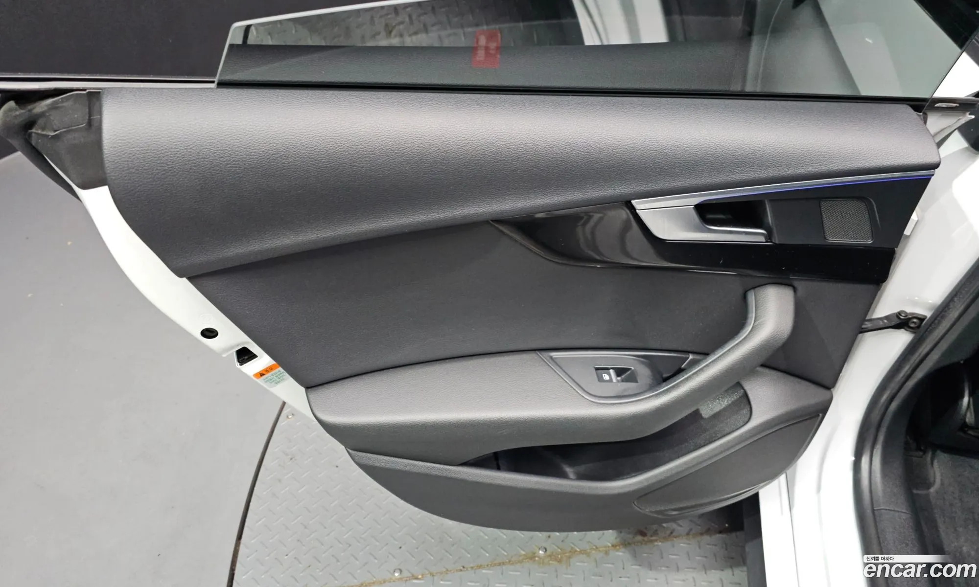 Audi A5 2019 WAUZZZF54KA067988 — 17