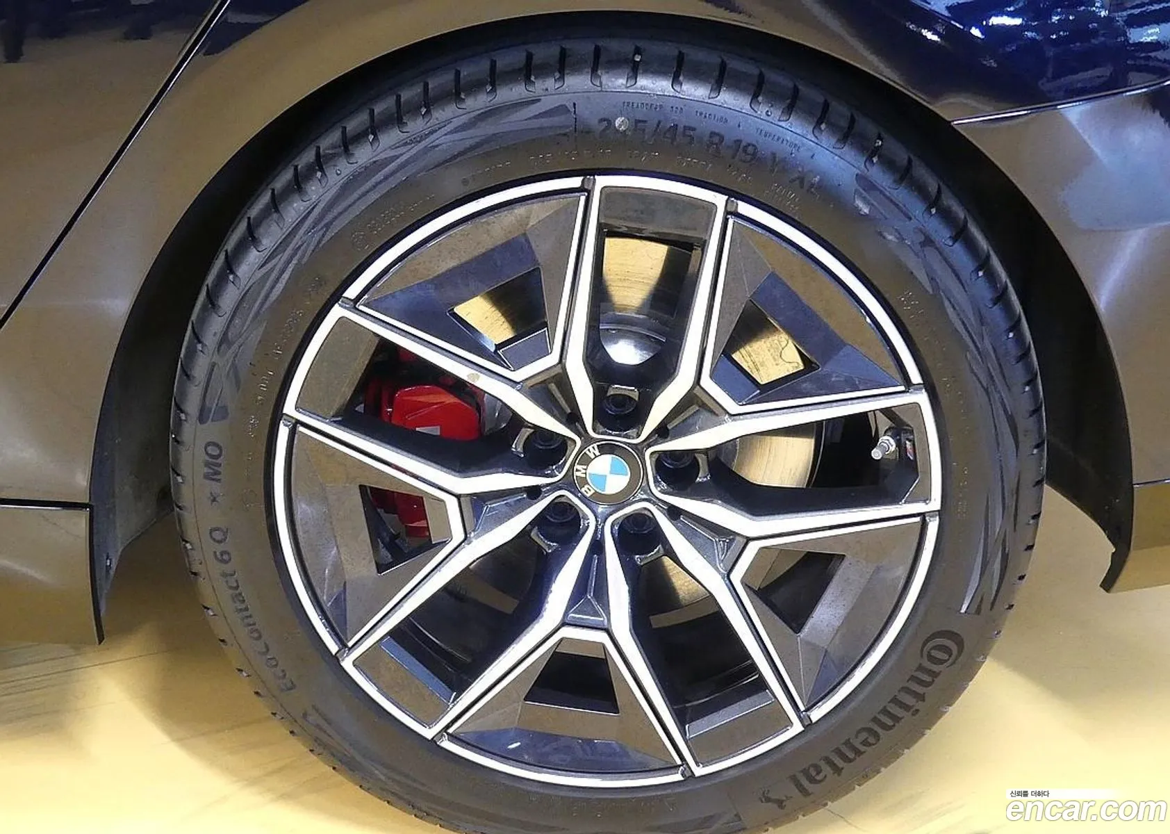 BMW 5 Series 2024 — 6